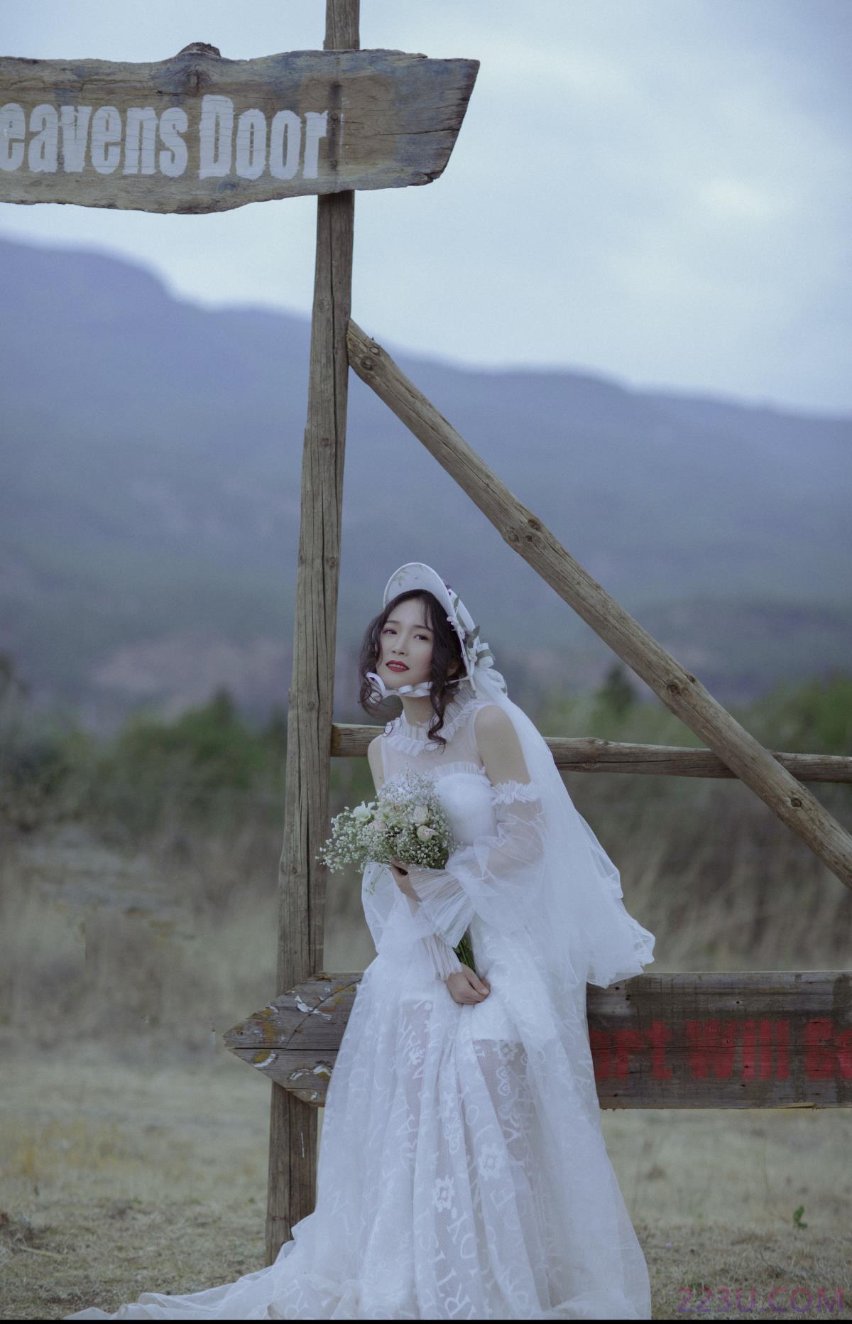 为自己穿一次婚纱 – 31P – 摄影：柳若汐- – 模特：月下桑小川 - 福利组