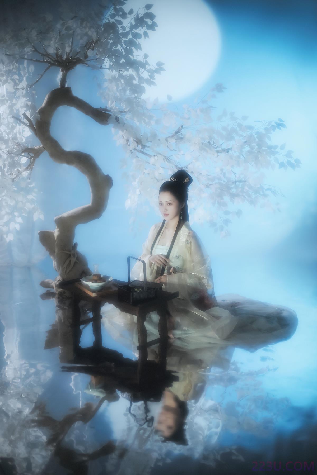 广寒宫 – 23P – 摄影：子瞬 – 模特：鱿鱼阿姨 - 福利组