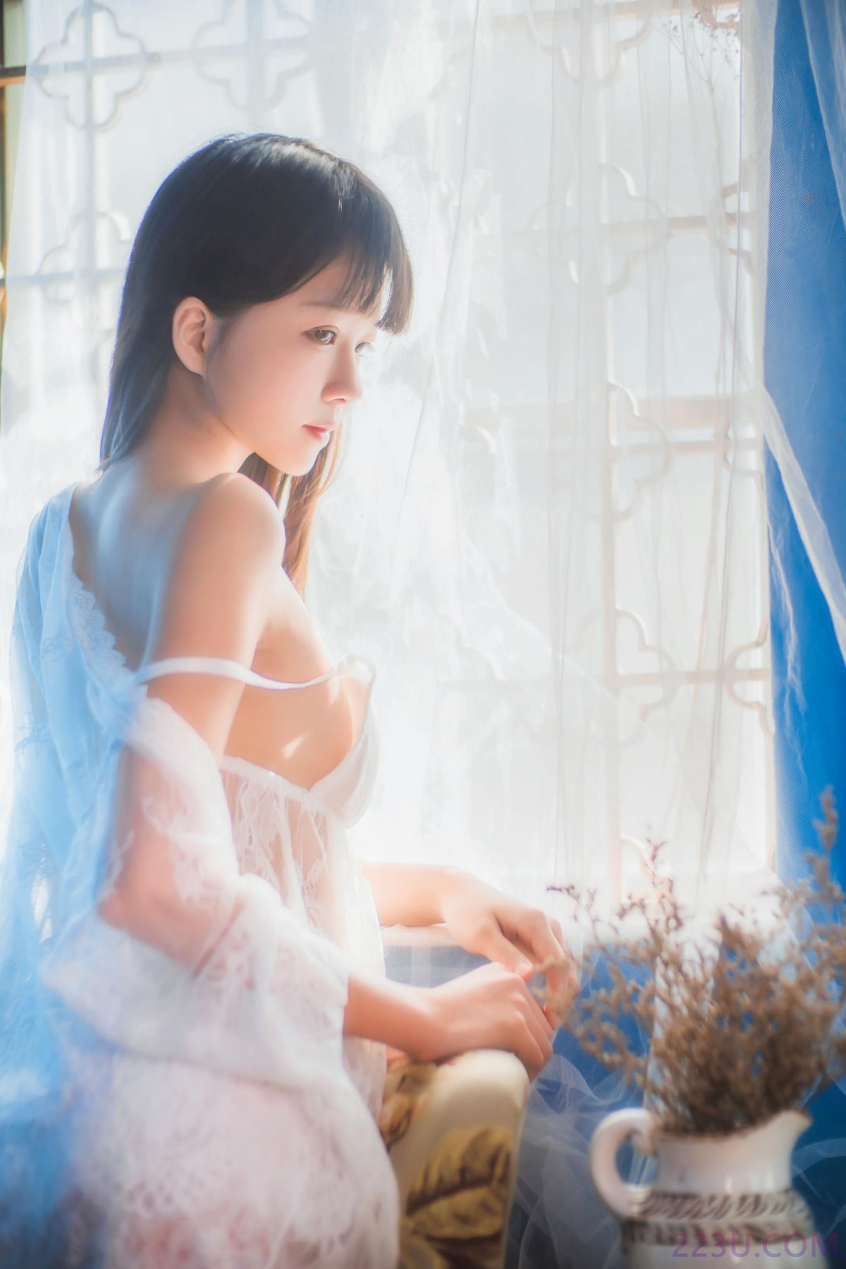 少女深闺 – 34P – 摄影：西瓜呆毛汪 – 模特：桜桃喵 - 福利组