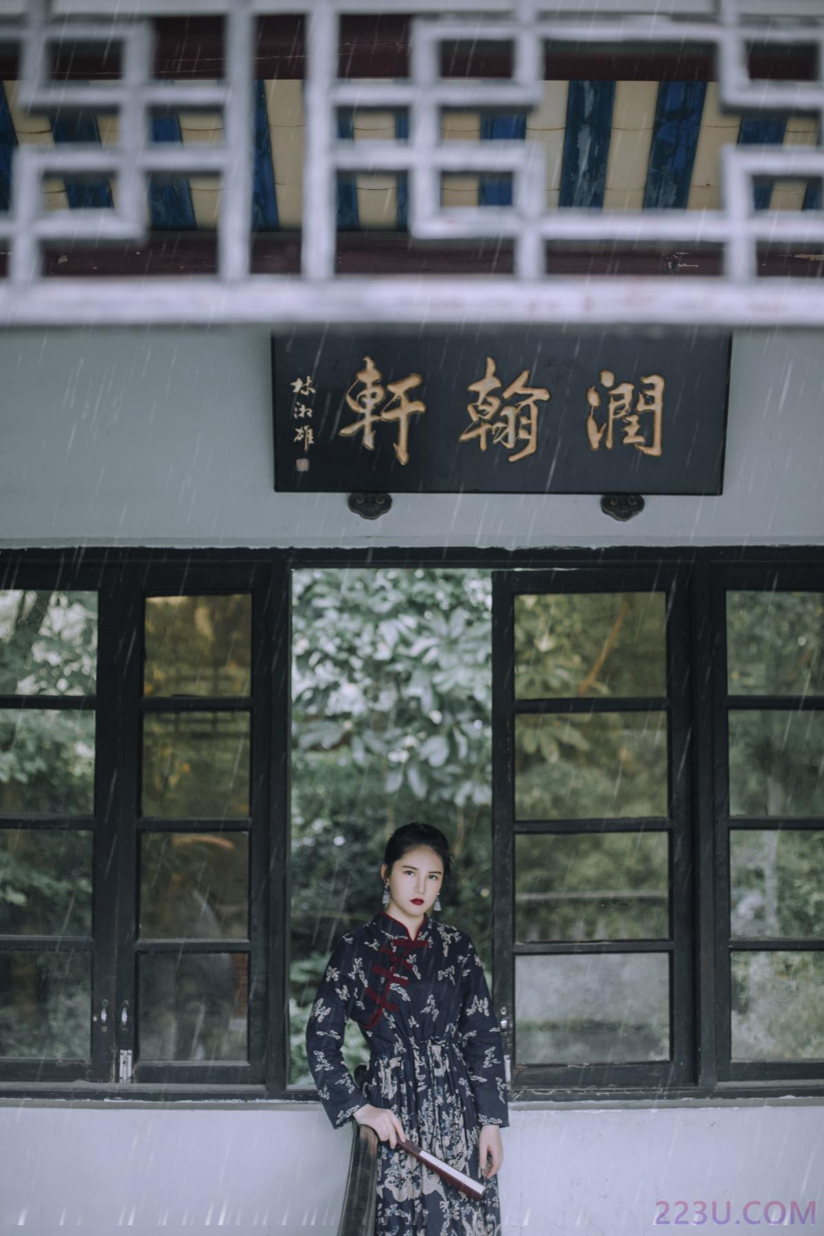 山雨 – 28P – 摄影：若寒Rock – 模特：夏天 - 福利组