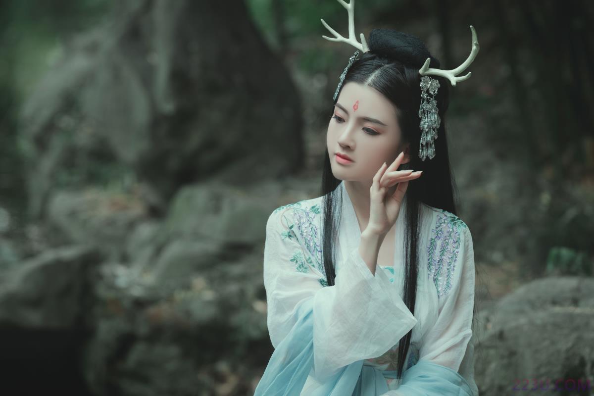 夫诸 – 18P – 摄影：魔颜社D叔 – 模特：Tifa丁小妮 - 福利组