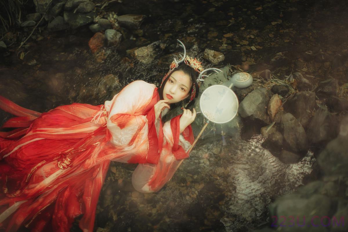 龙女 – 20P – 摄影：薄荷白 – 模特：猪系少女日 - 福利组