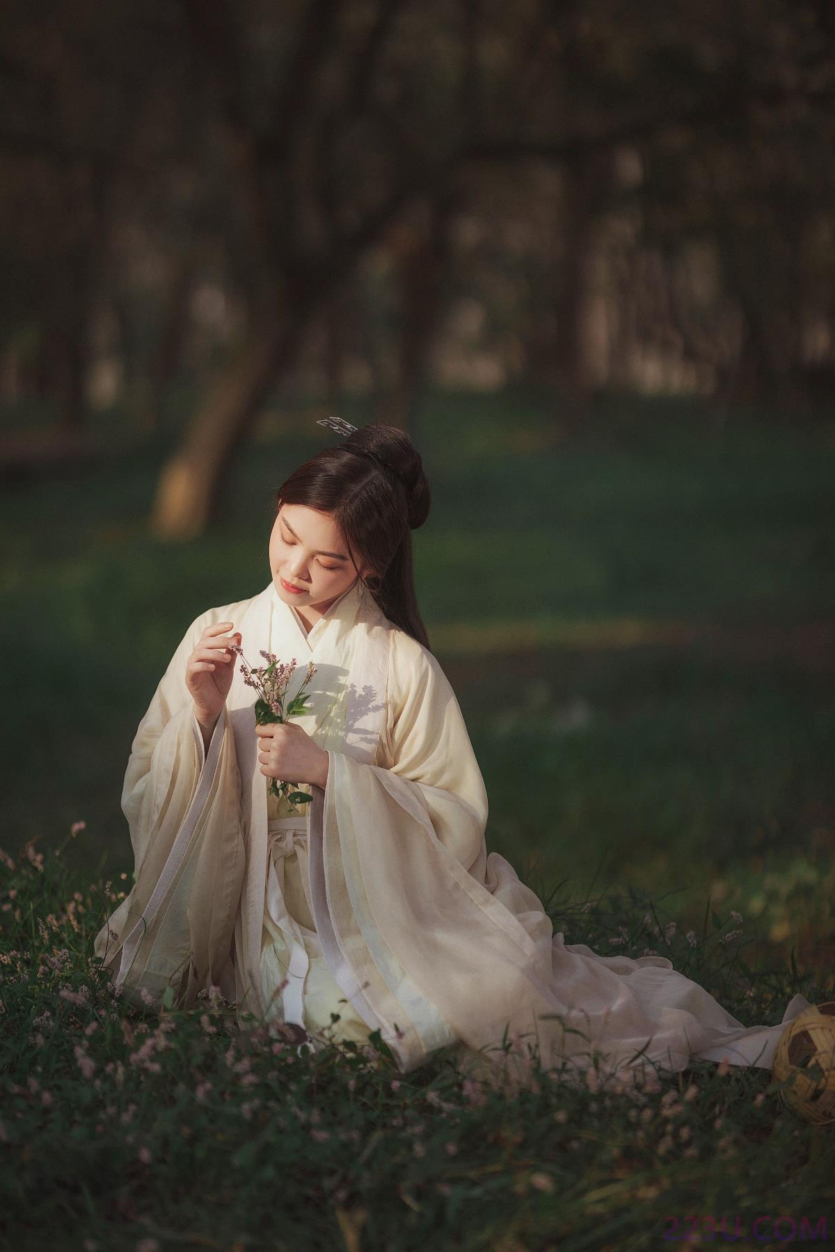 岁无忧 – 21P – 摄影：从暮暮 – 模特：晶晶美少女_ - 福利组