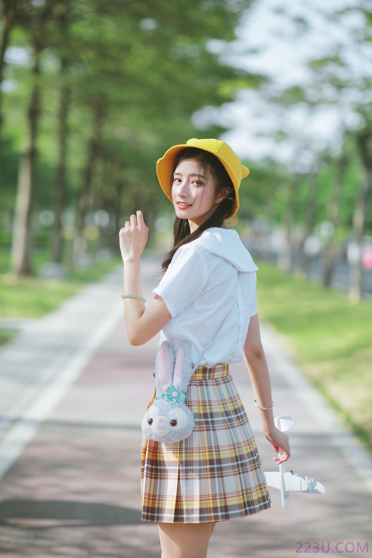 飞 – 20P – 摄影：双子恒画摄影 – 模特：婉儿 - 福利组