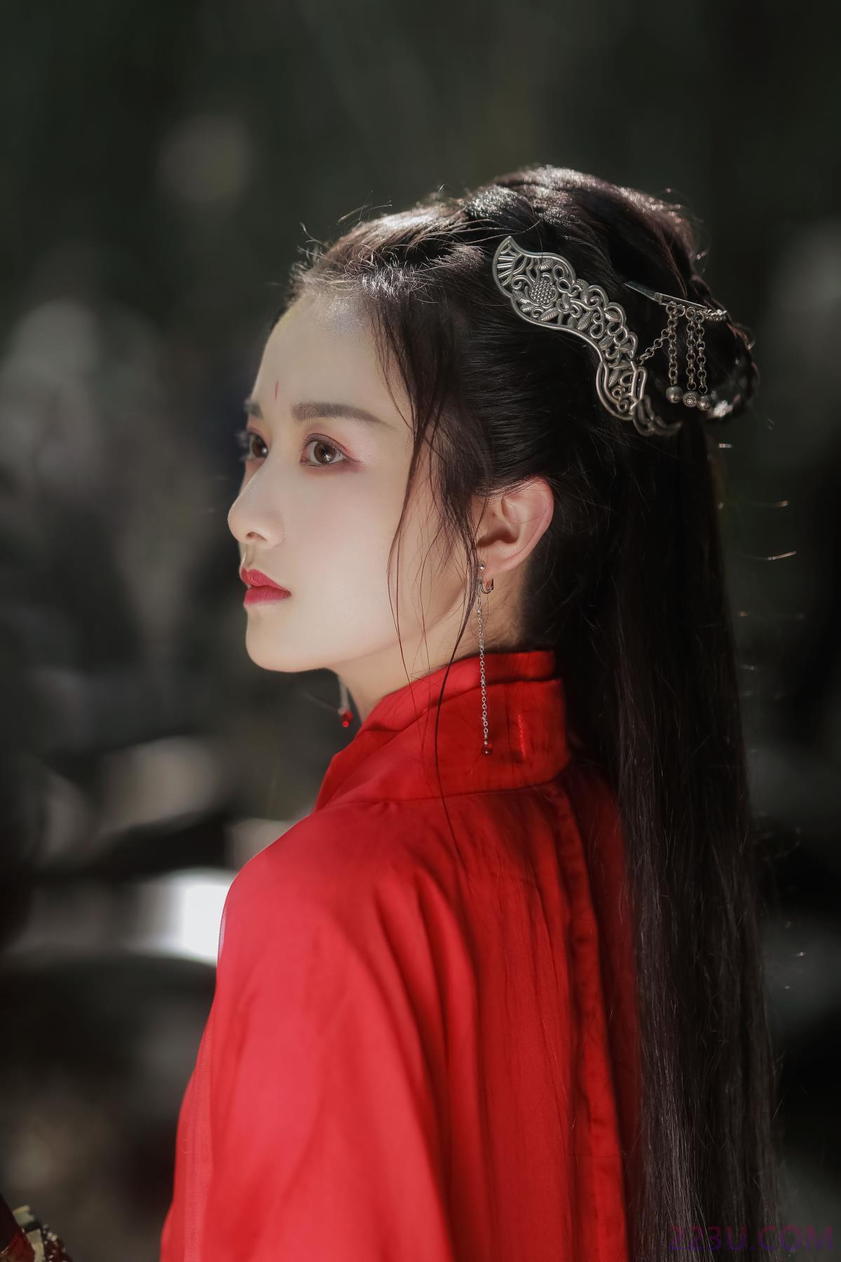 红衣行 – 20P – 摄影：子瞬 – 模特：嘉仪 - 福利组