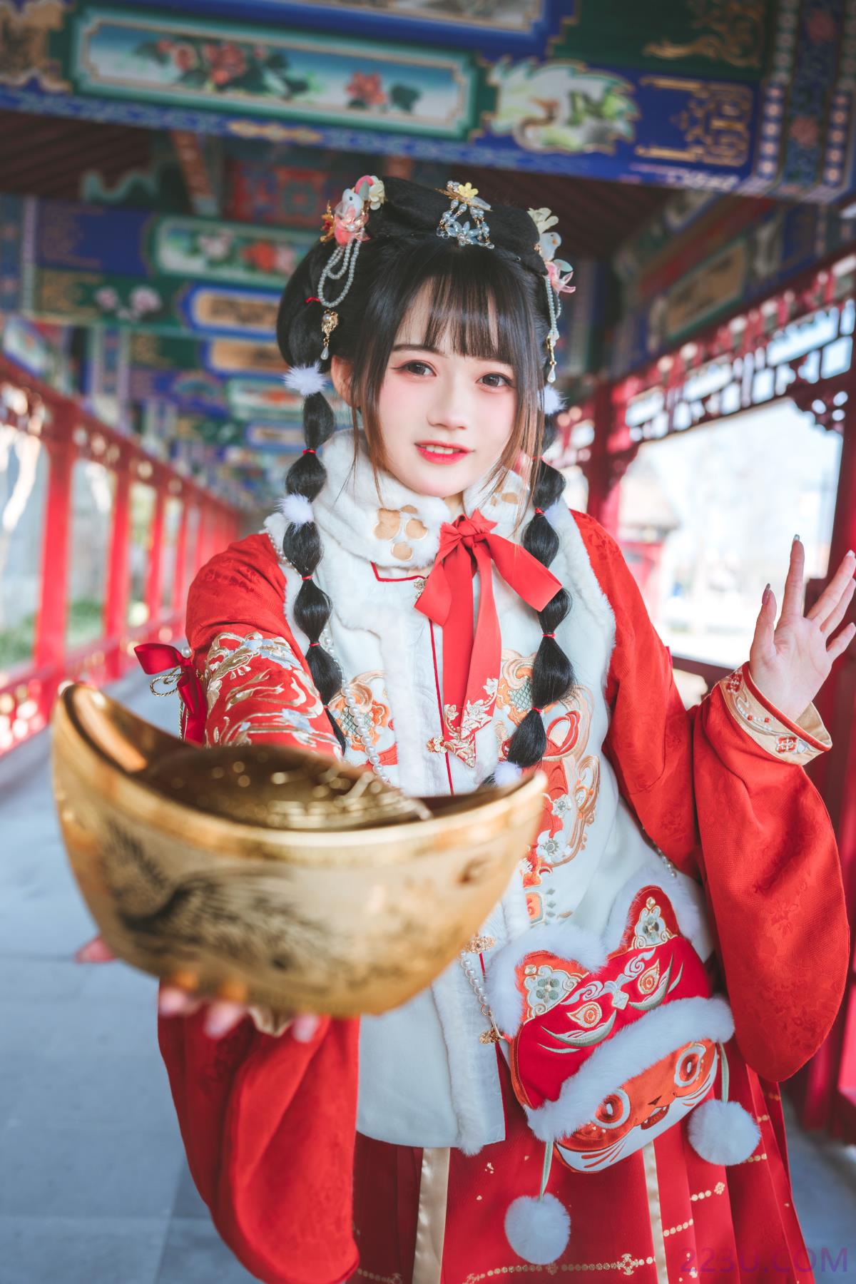 可爱新年 – 25P – 摄影：雷斯写真集 – 模特：兔子Zzz不吃胡萝卜 - 福利组