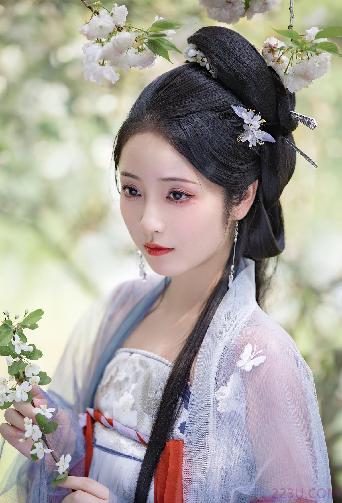 春 – 17P – 摄影：花间 – 模特：小温暖想要个大太阳 - 福利组