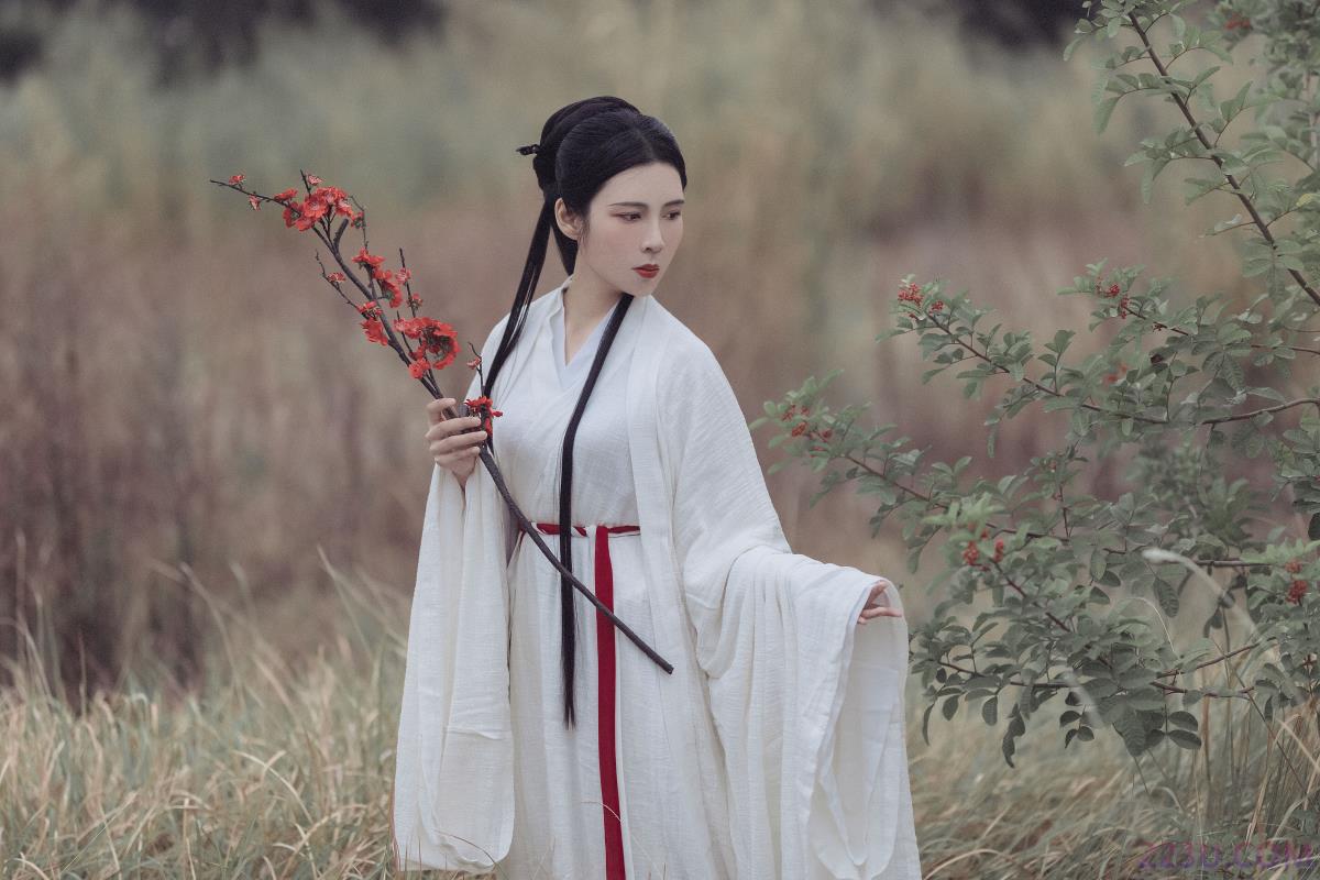 白衣隐 – 25P – 摄影：若寒Rock – 模特：Yiyi - 福利组