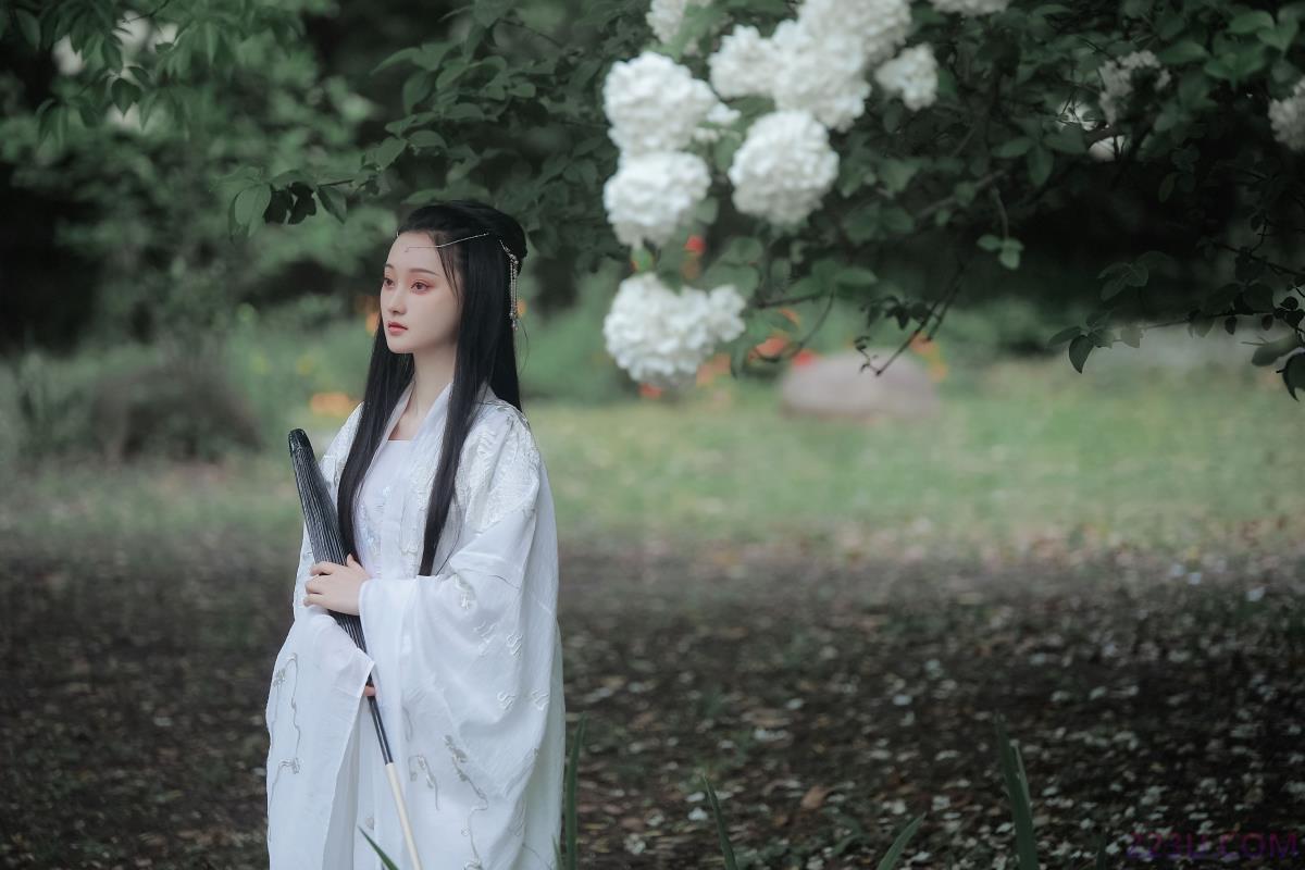 琼花并貌 – 20P – 摄影：子瞬 – 模特：云之是小狐狸吖 - 福利组