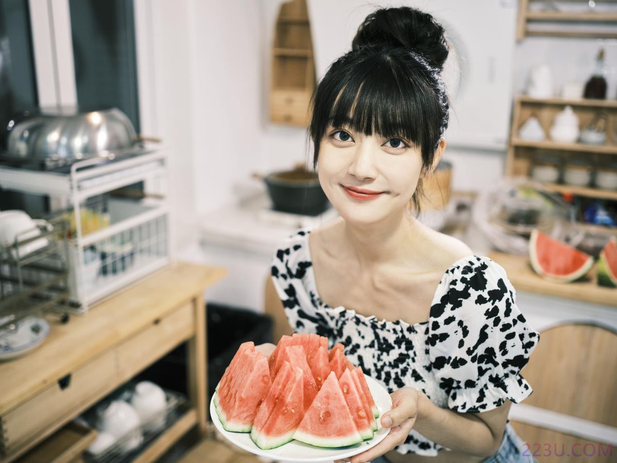 厨房吃瓜 – 29P – 摄影：tiandi – 模特：小飞鸟同学 - 福利组