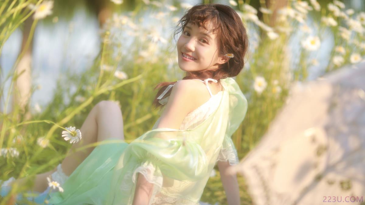 她在光里徜徉 – 53P – 摄影：摄影师暗栀 – 模特：西西 - 福利组