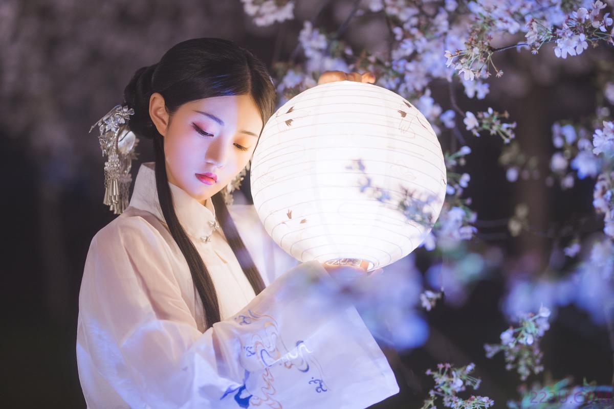 梦遣看花人 – 20P – 摄影：沉诗思 – 模特：吴莹琨琨 - 福利组