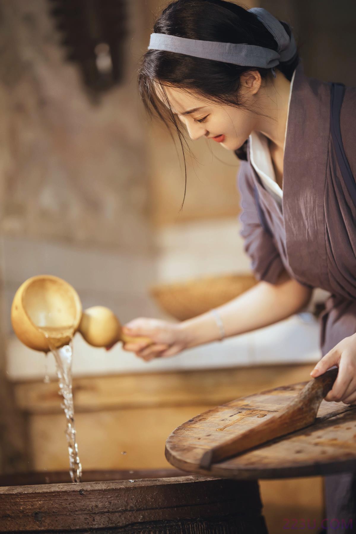 田螺姑娘 – 19P – 摄影：从暮暮 – 模特：shakira - 福利组
