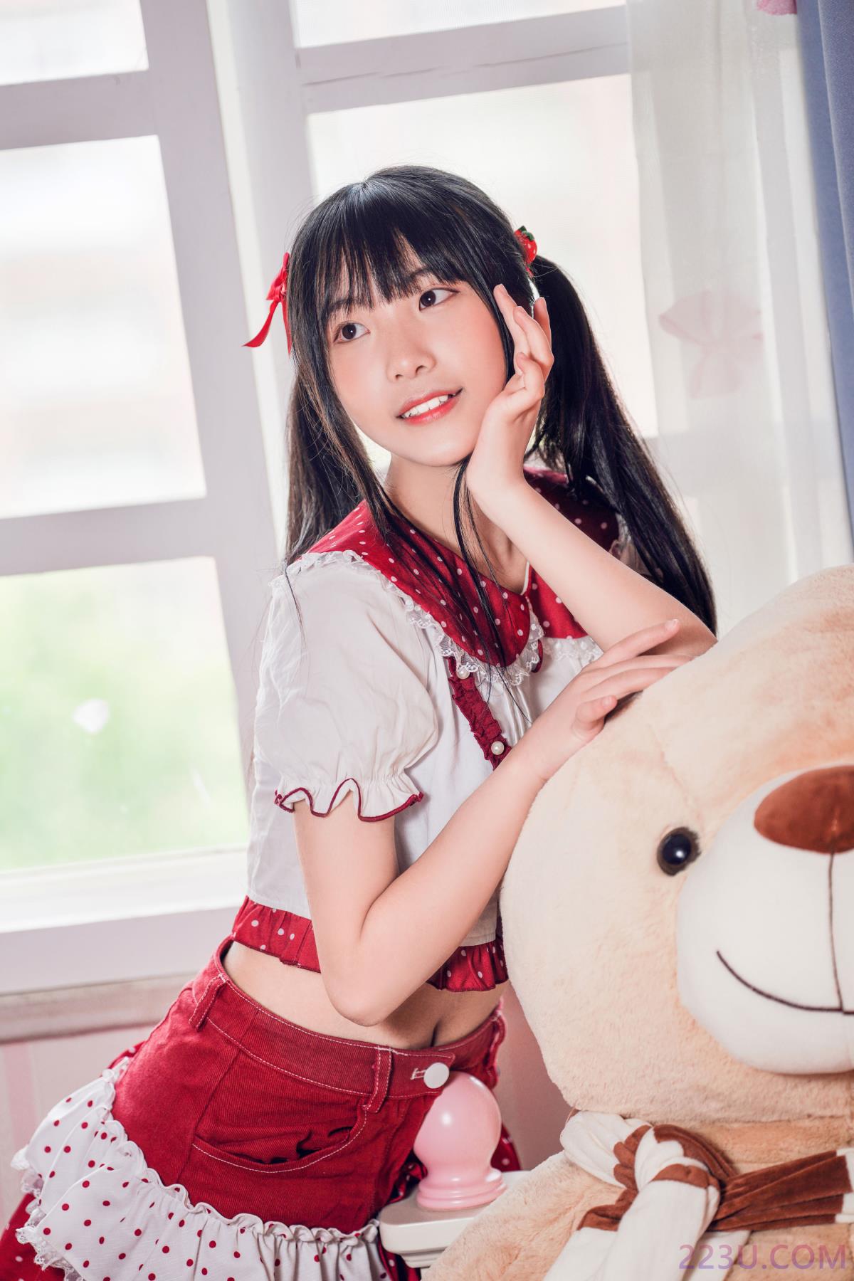 偶像心愿 – 18P – 摄影：筱溪 – 模特：囚囚 - 福利组