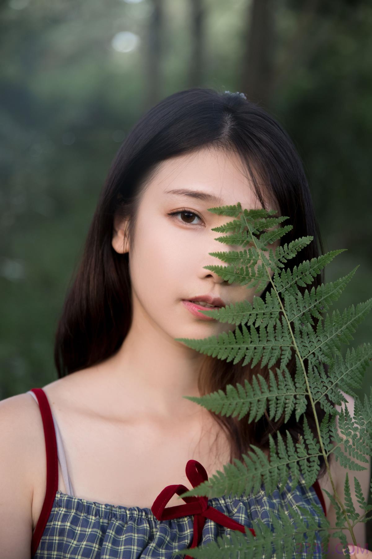 忘忧草 – 20P – 摄影：大千Gz – 模特：湘湘 - 福利组
