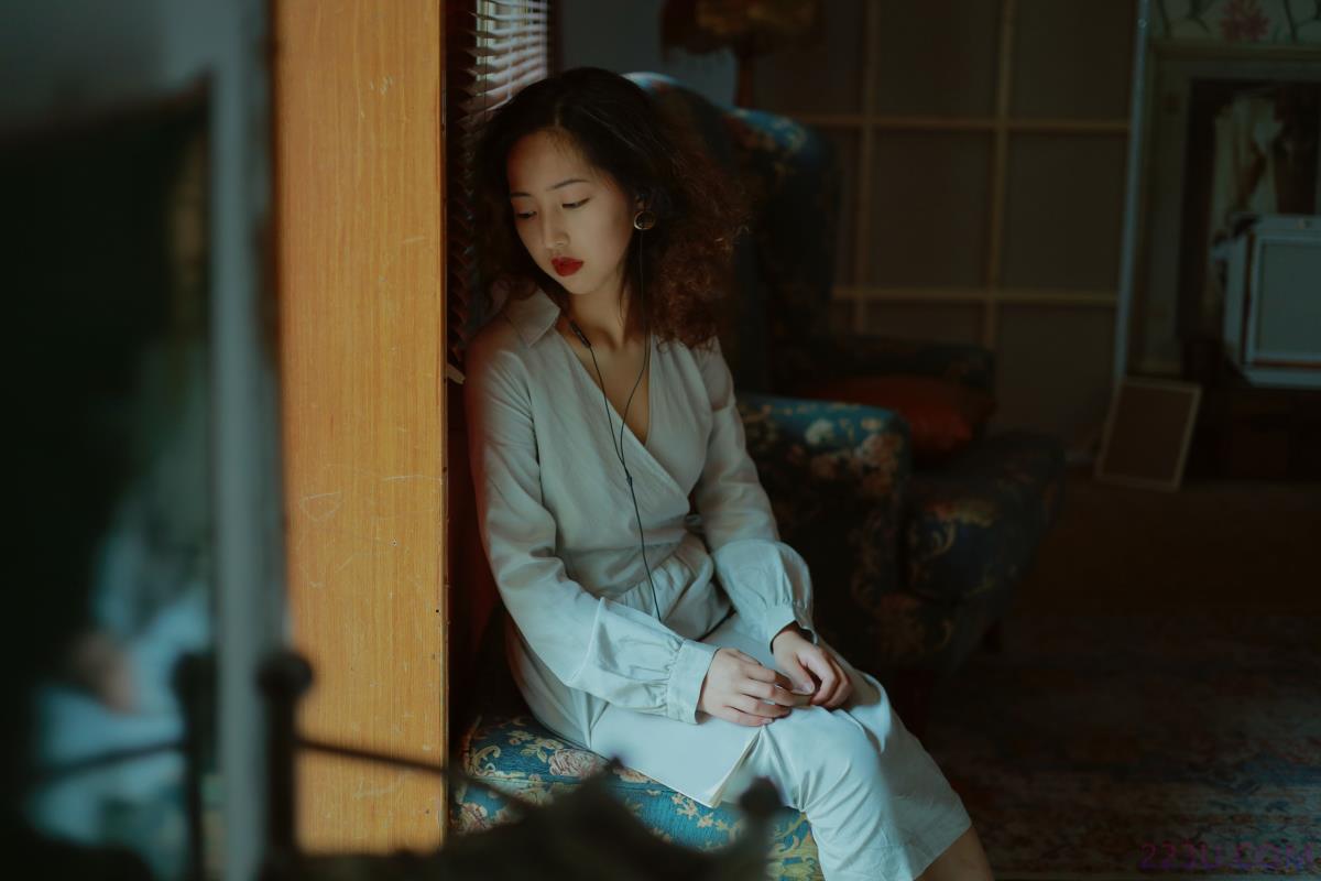 慢慢的你 – 25P – 摄影：幼安 – 模特：千千 - 福利组
