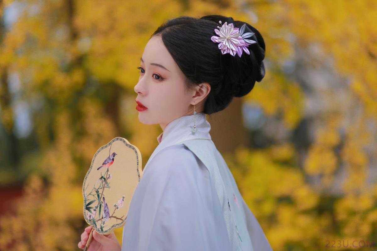 银杏歌 – 33P – 摄影：苏墨Taro – 模特：花泽阮阮 - 福利组