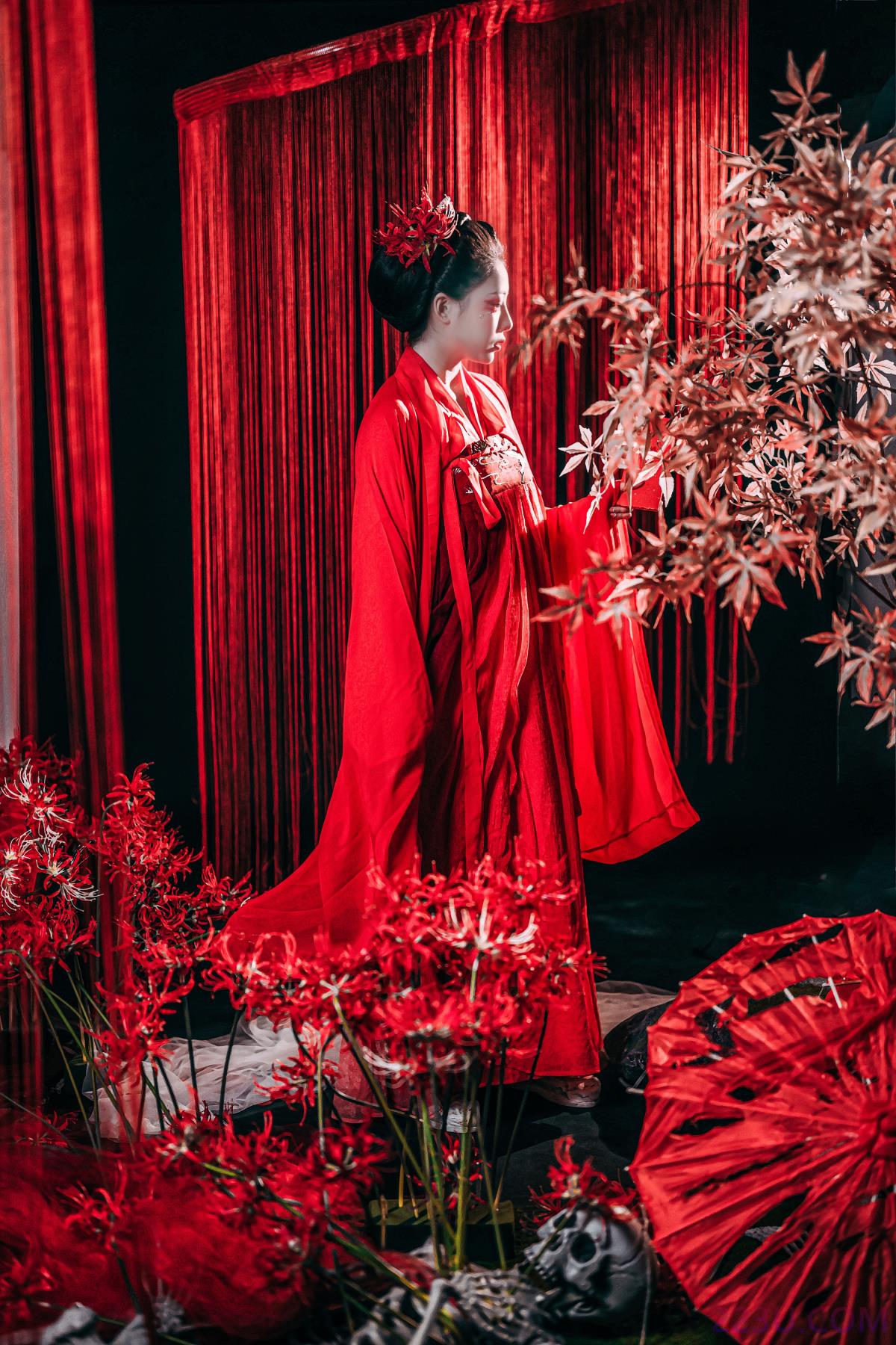 彼岸昭华 – 21P – 摄影：雷斯写真集 – 模特：暴走柚子 - 福利组