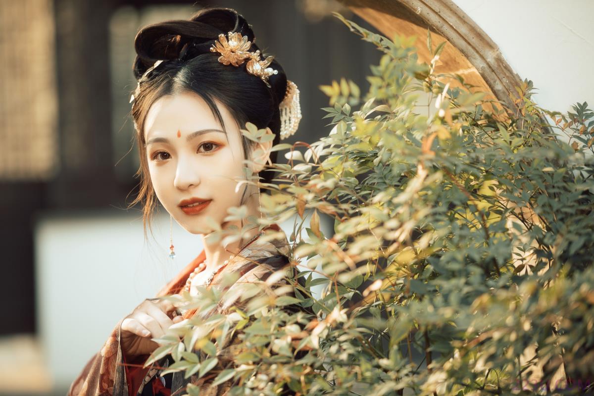 秋风辞 – 34P – 摄影：辜深深 – 模特：牧牧 - 福利组