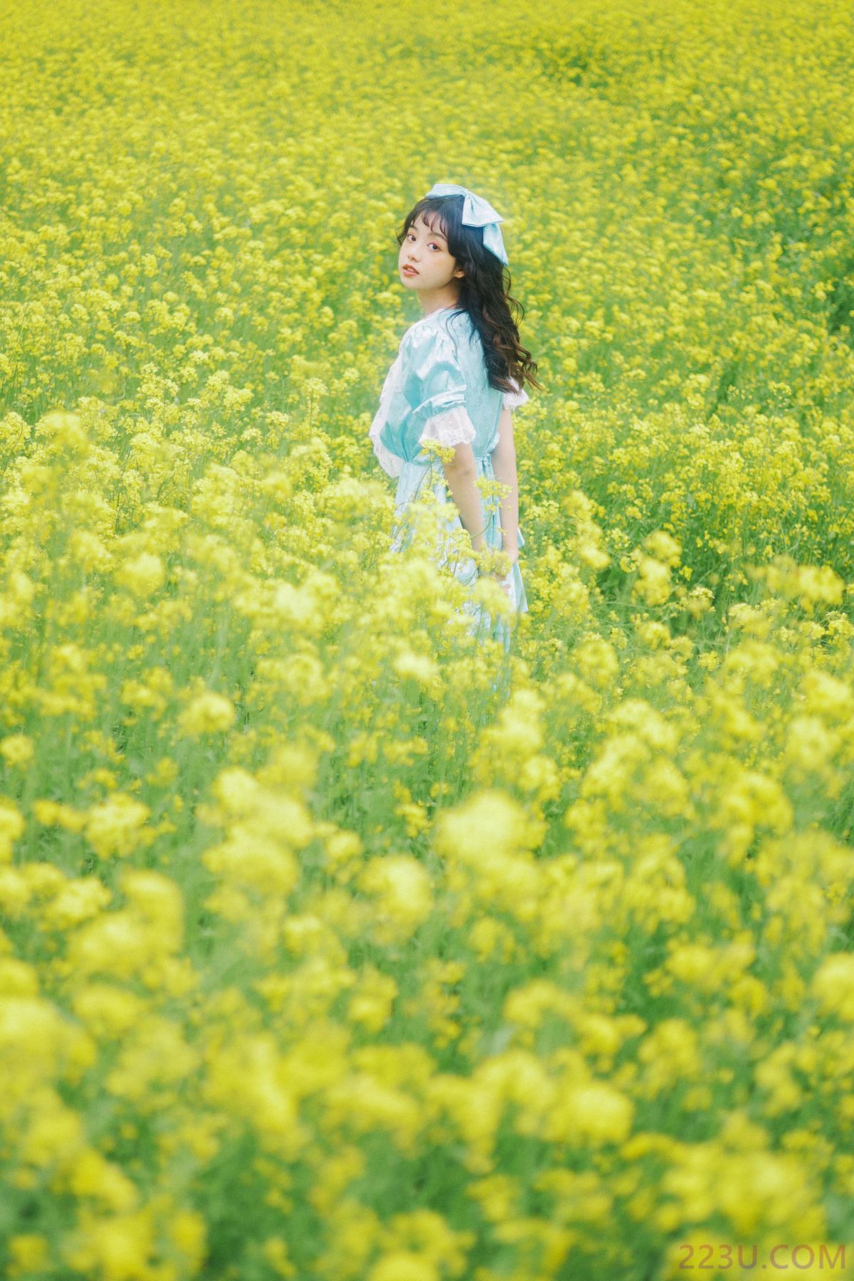 黄色花海 – 22P – 摄影：蓝胖子 – 模特：芊芊 - 福利组