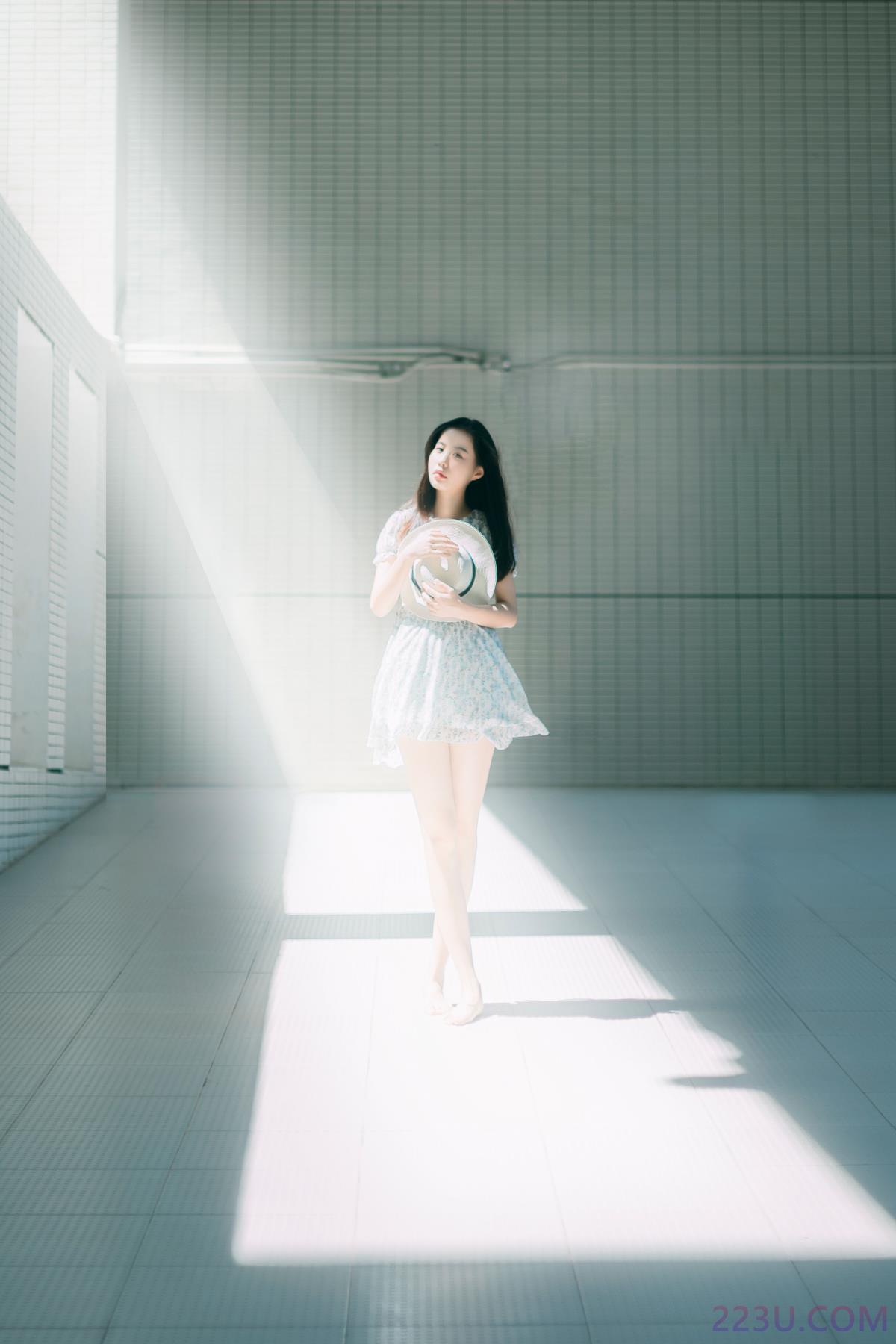 夏の彼女 – 25P – 摄影：若寒Rock – 模特：张潇云 - 福利组
