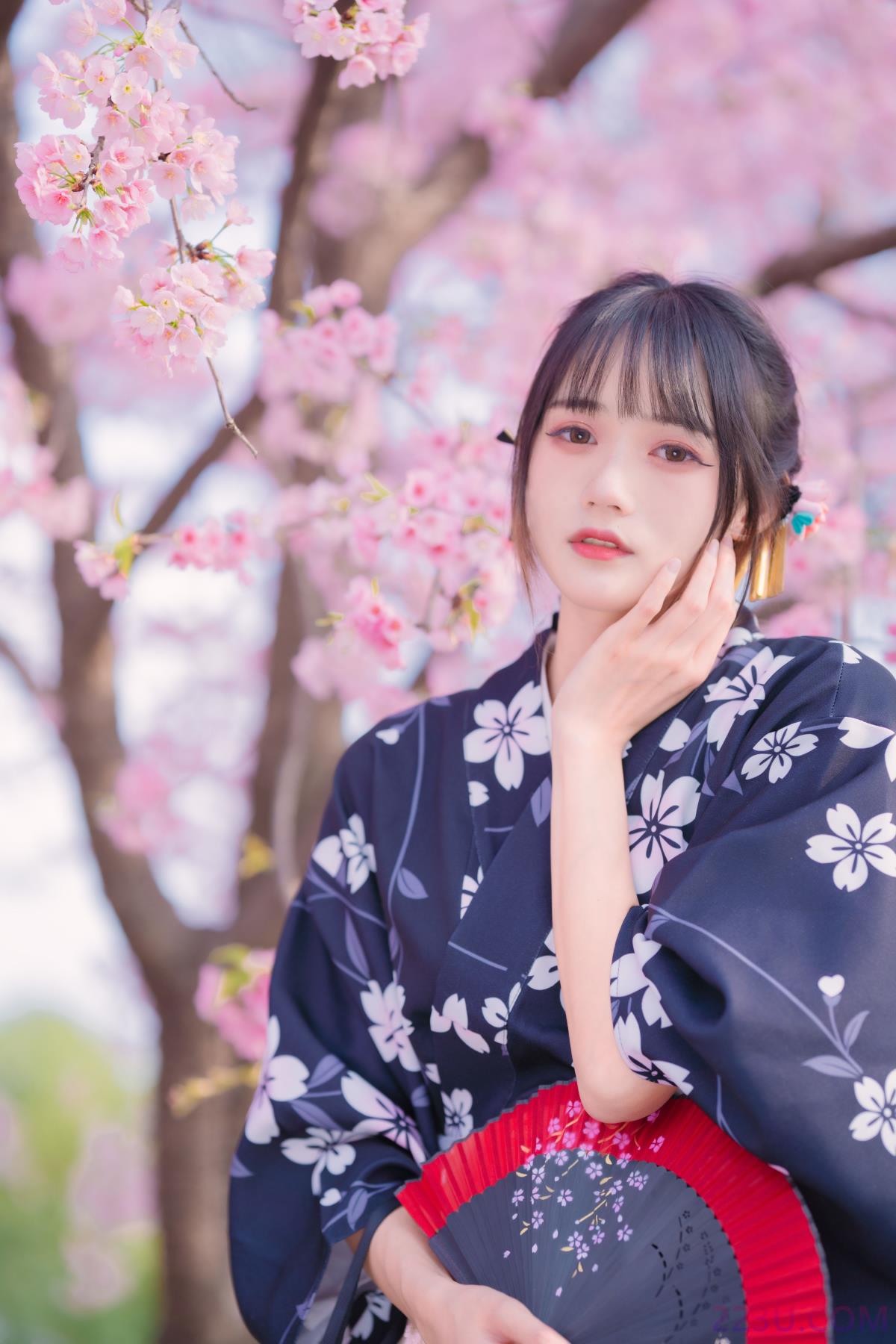 樱花烂漫时 – 24P – 摄影：雷斯写真集 – 模特：兔子Zzz不吃胡萝卜 - 福利组