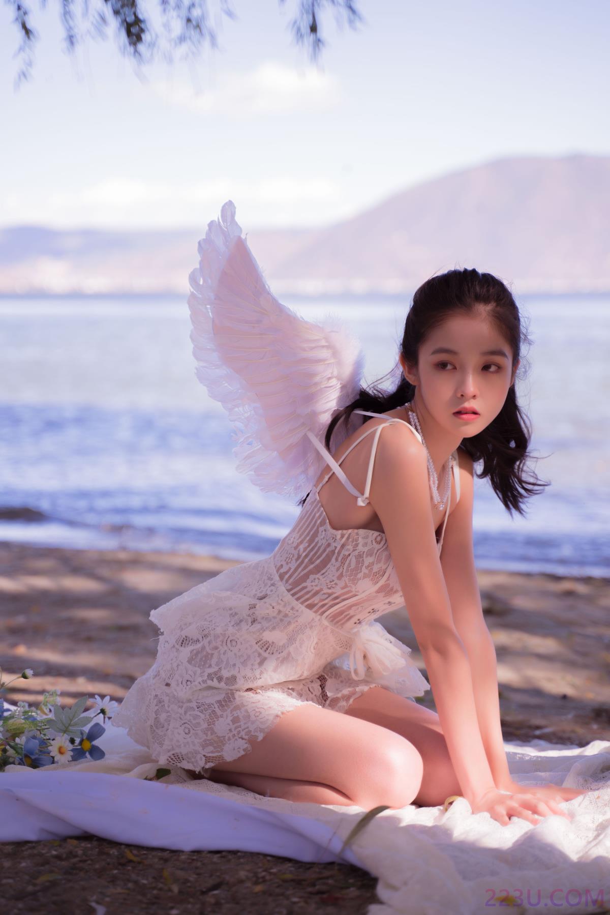 小天使 – 42P – 摄影：臭阿熊 – 模特：李欣欣 - 福利组