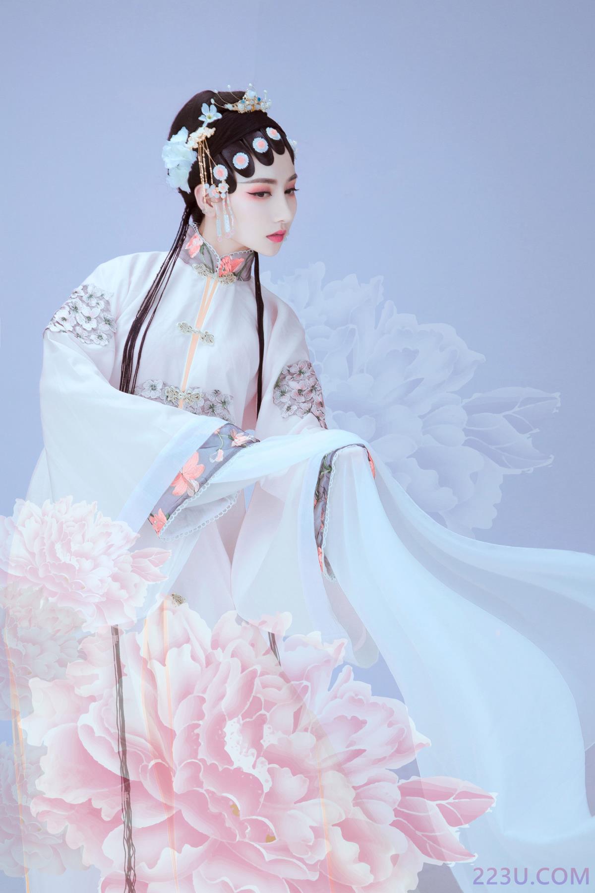 花无尘 – 20P – 摄影：@鹏叔 – 模特：唯宝 - 福利组