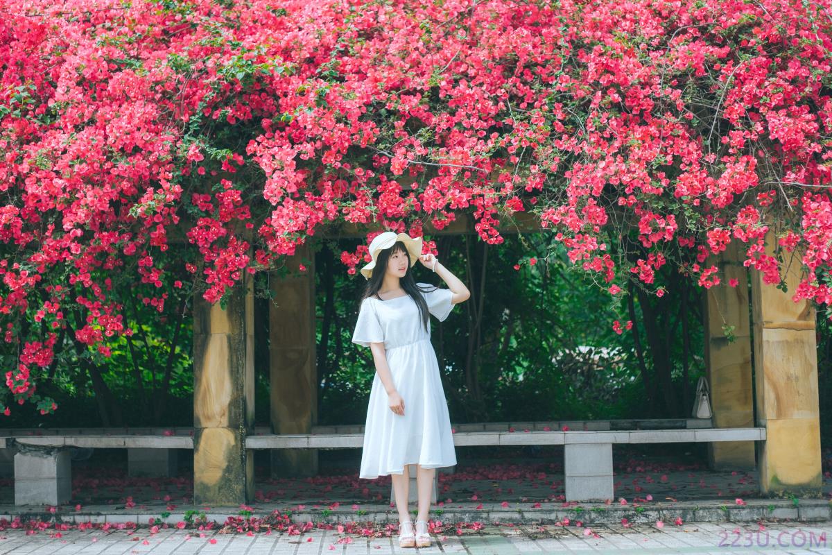 花和那姑娘 – 21P – 摄影：裕奇学长 – 模特：紫卿 - 福利组