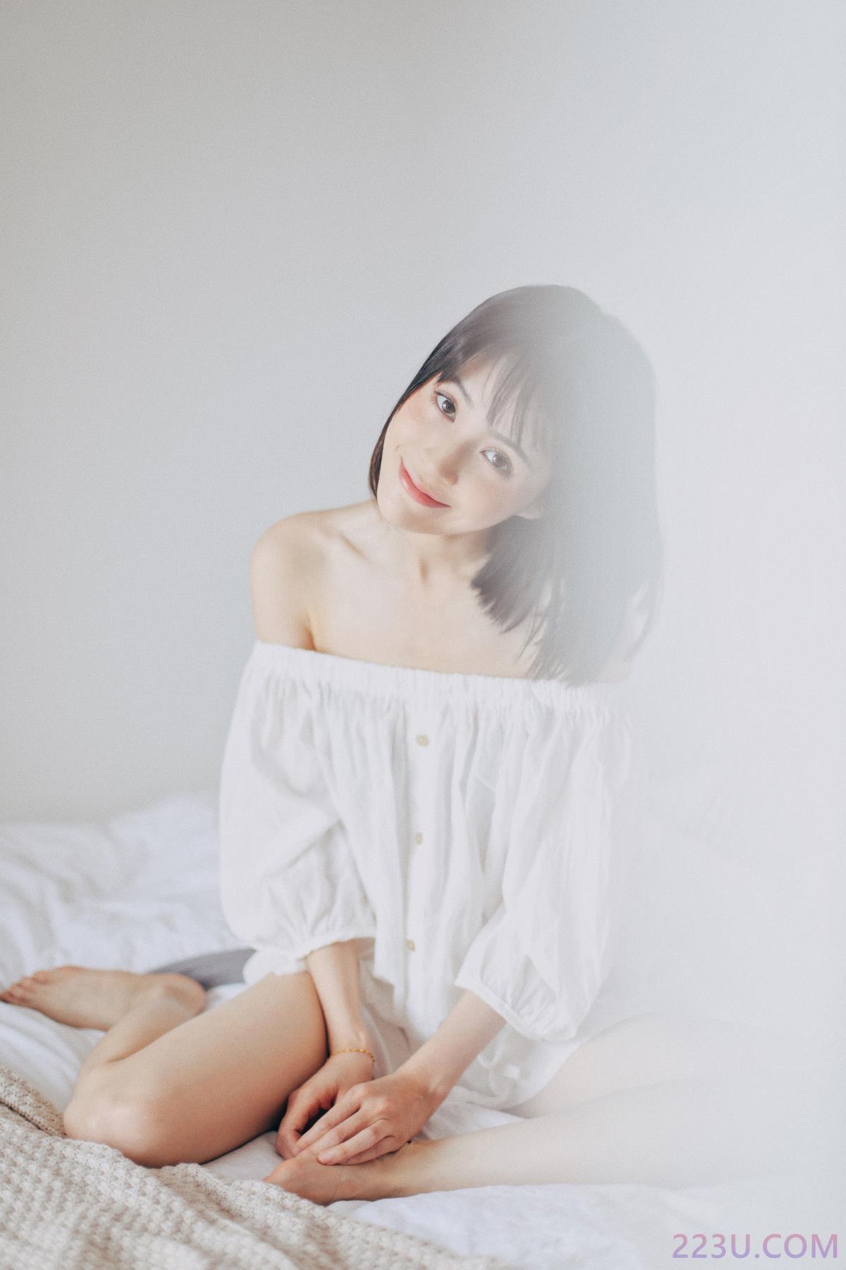 清风白信 – 34P – 摄影：冯鸿云 – 模特：裸心心 - 福利组