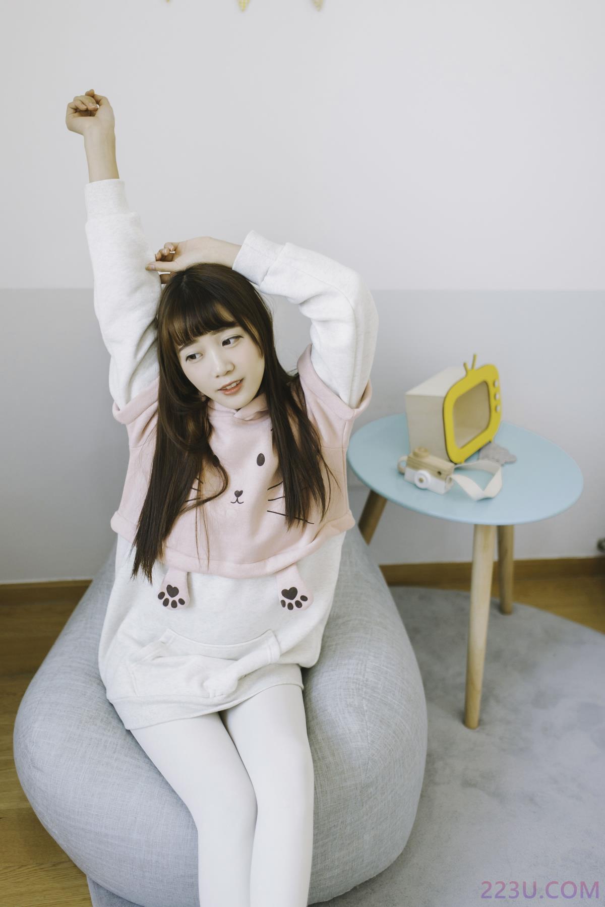 青春如你 – 20P – 摄影：裕奇学长 – 模特：如歌 - 福利组