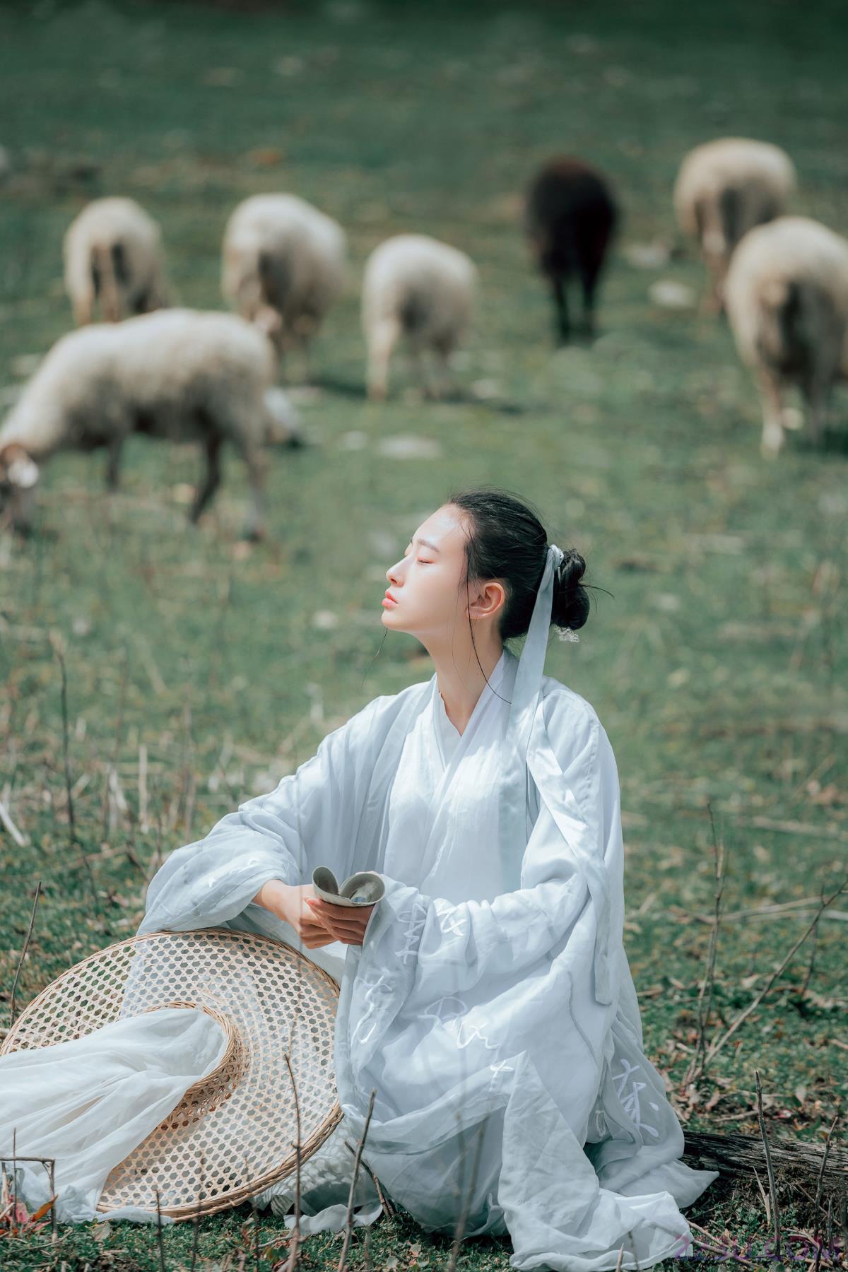 清明时下 – 22P – 摄影：弓长歌 – 模特：叶初婳 - 福利组