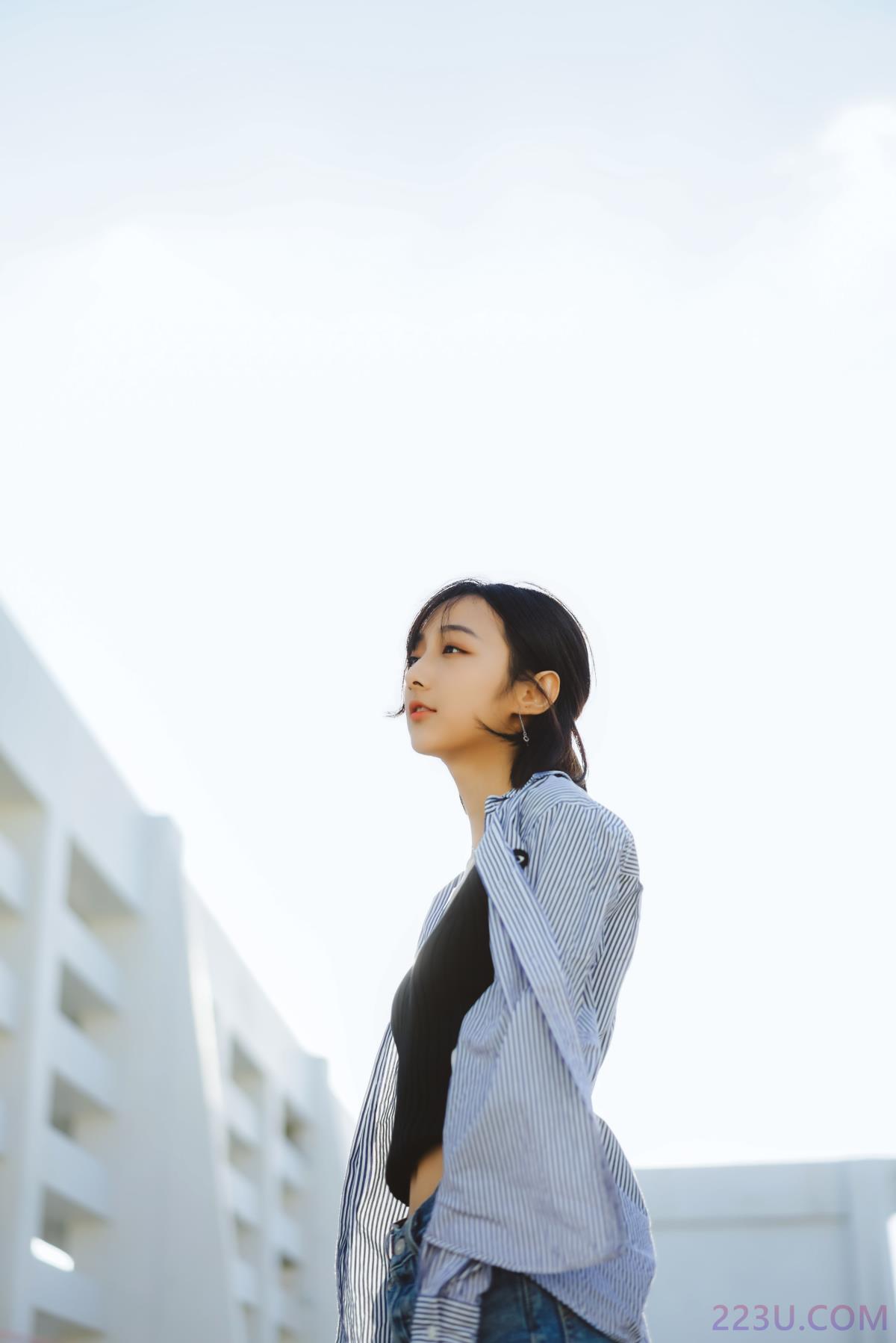 天台的风 – 30P – 摄影：一纸三旬 – 模特：戴黎婷 - 福利组