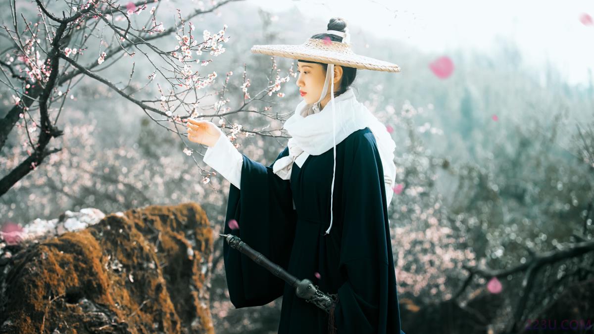 少年歌 – 37P – 摄影：摄影师不可说 – 模特：初茶 - 福利组