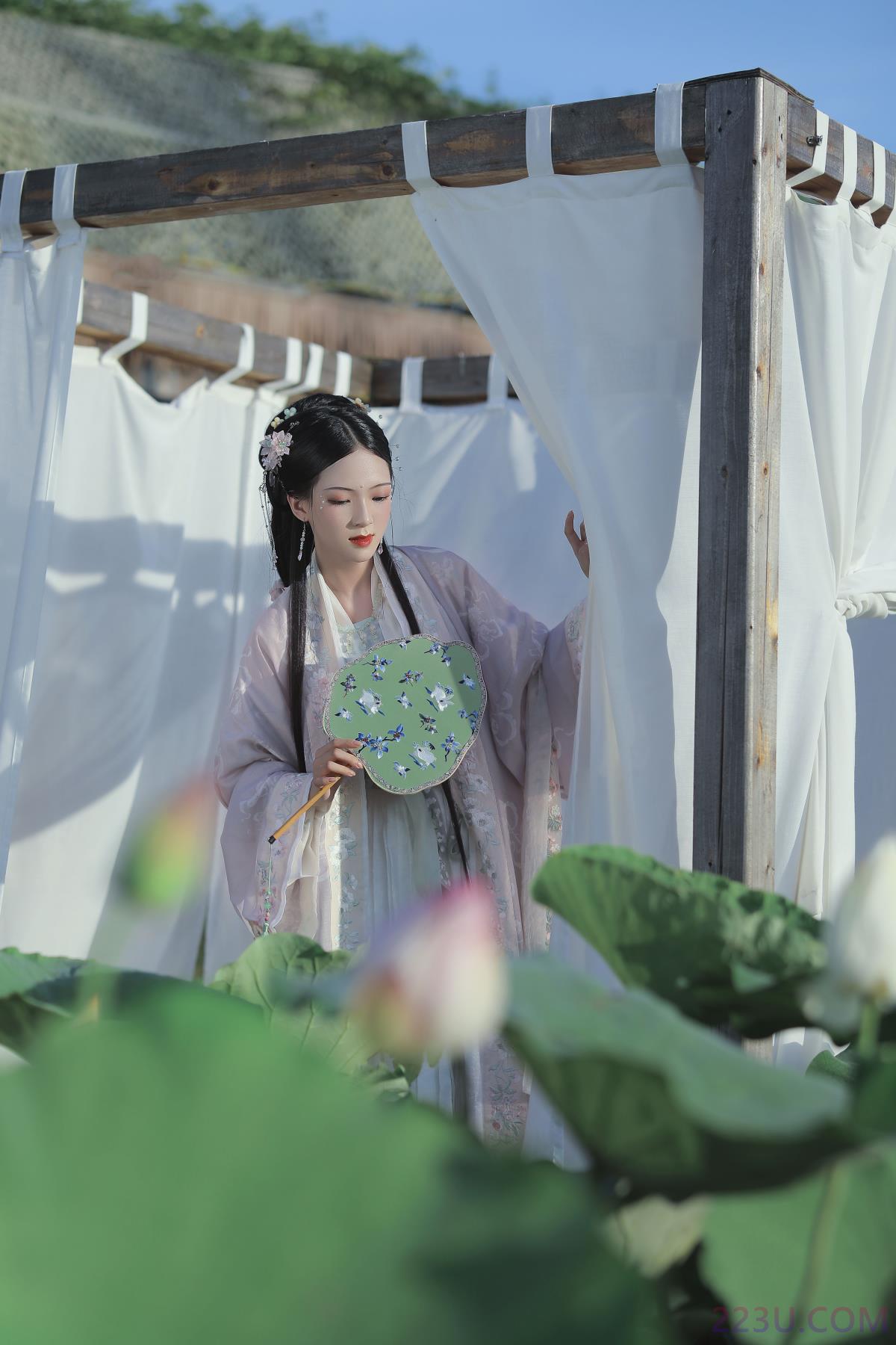 芙蓉 – 21P – 摄影：沉诗思 – 模特：ella - 福利组