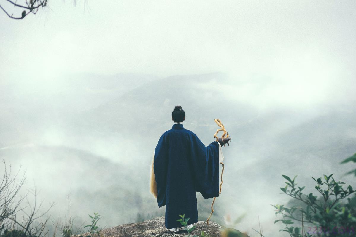 白云中 – 22P – 摄影：从暮暮 – 模特：马崇道 - 福利组