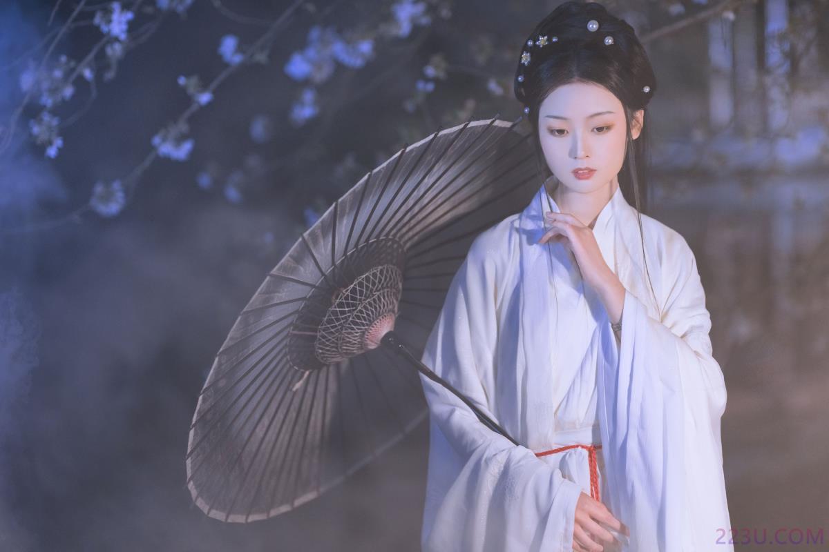 一枕清梦 – 30P – 摄影：若寒Rock – 模特：汀贰 - 福利组
