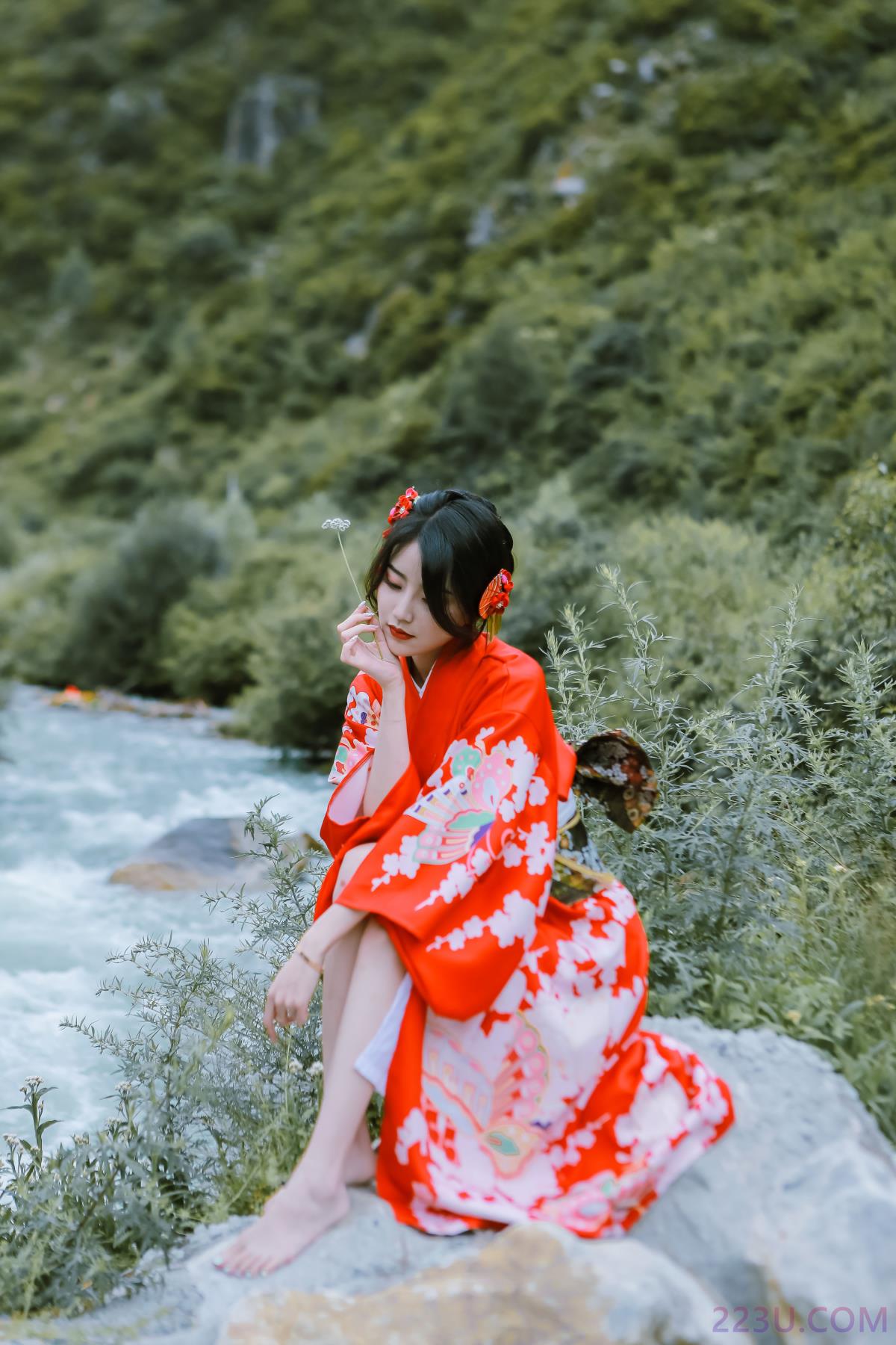 青山绿水间 – 21P – 摄影：SS尚轩 – 模特：婷婷 - 福利组