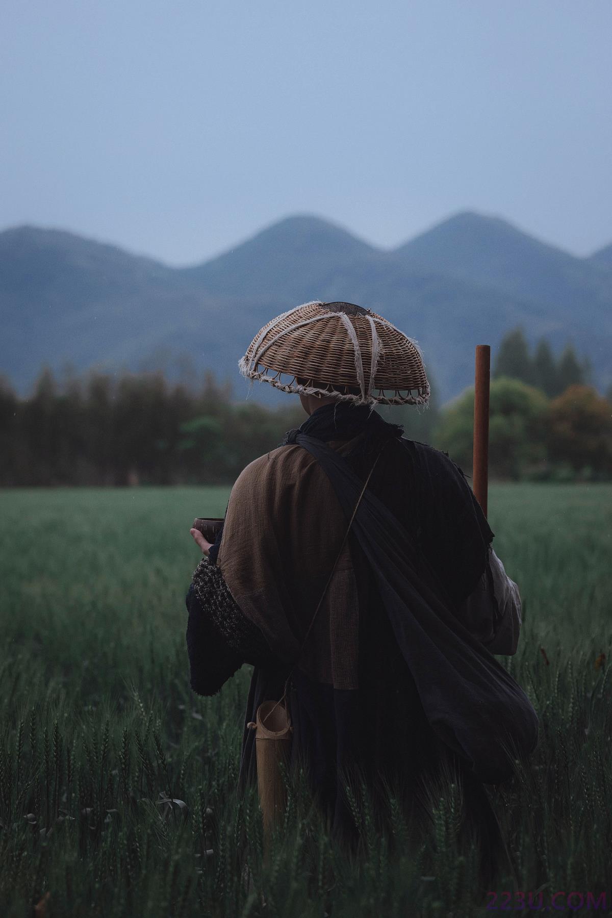 游僧 – 32P – 摄影：从暮暮 – 模特：辣条师傅 - 福利组