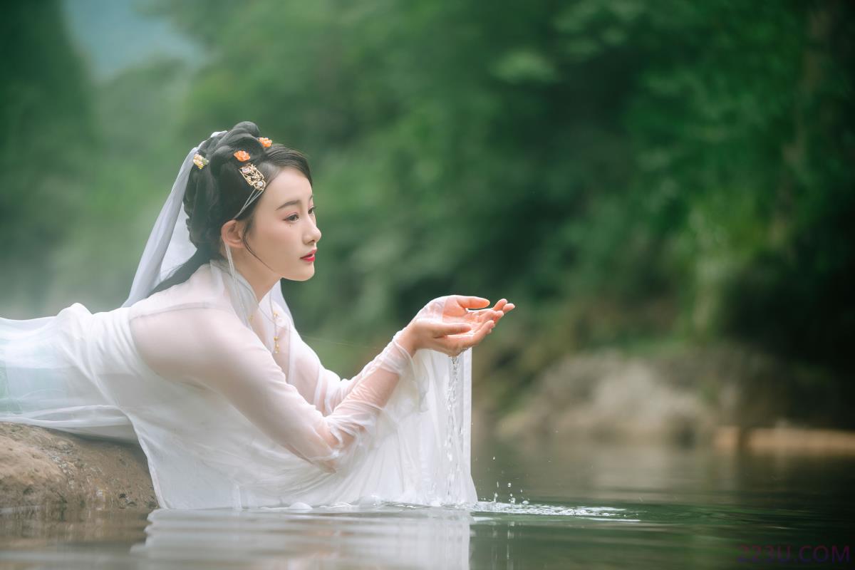 清歌 – 21P – 摄影：米木兮 – 模特：-芝月- - 福利组