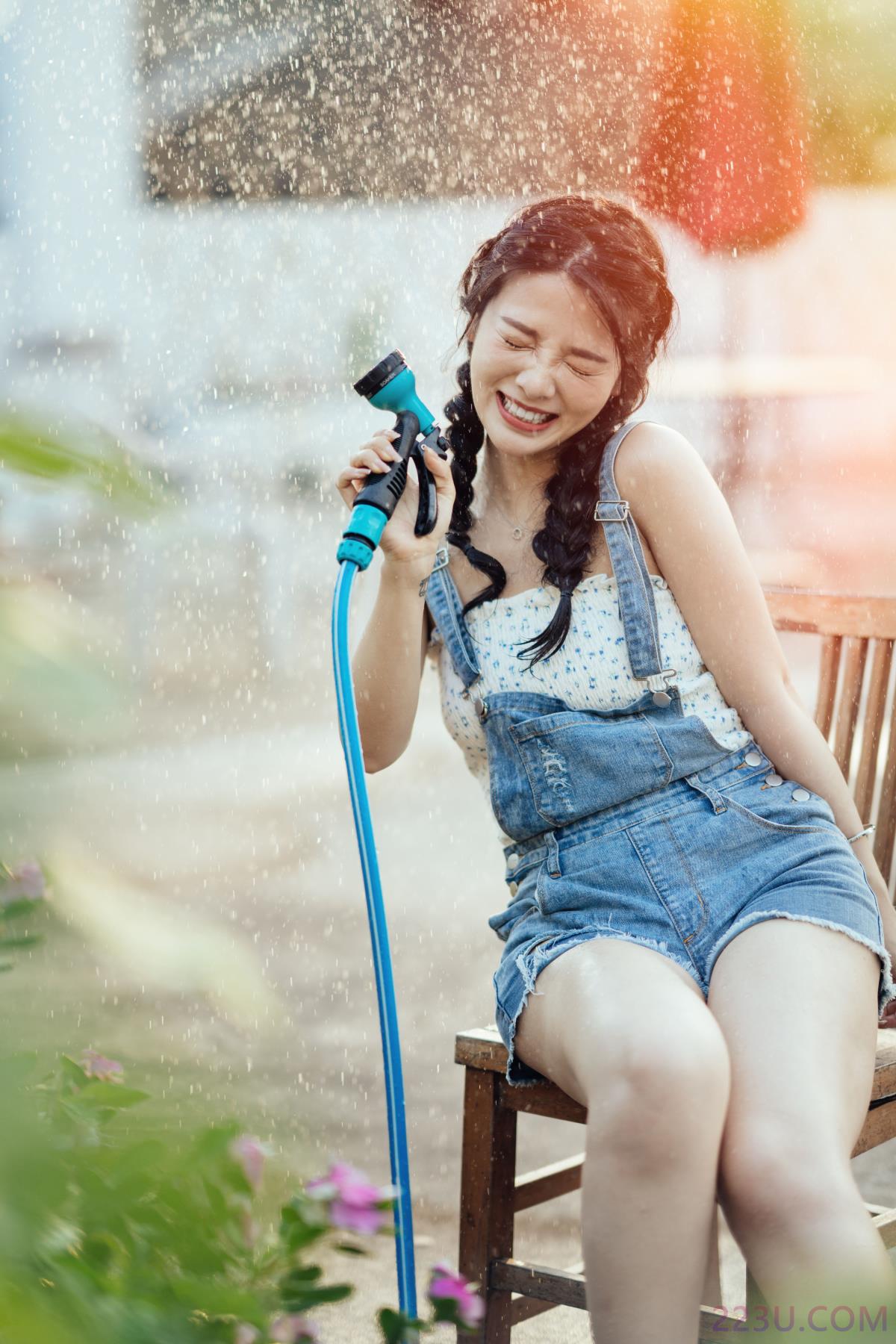 来自夏日玩水的简单快乐 – 53P – 摄影：胡渣 – 模特：喵喵喵是锦儿呀 - 福利组