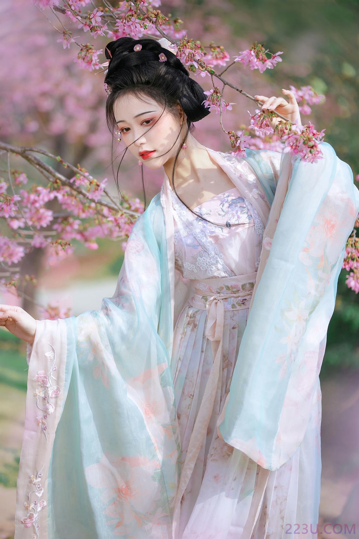 春樱 – 20P – 摄影：孙淼淼_淼淼淼淼 – 模特：梨一依 - 福利组