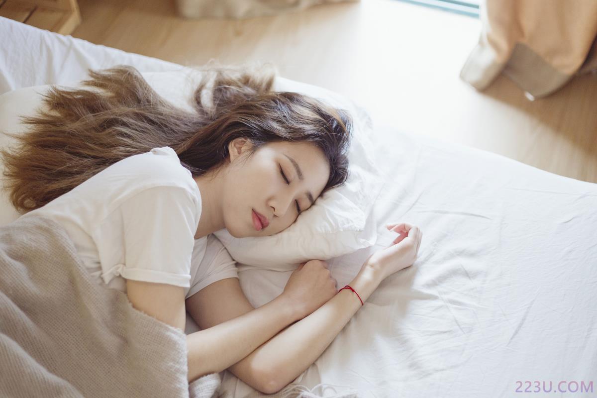 独自醒来 – 34P – 摄影：青鸟 – 模特：Jenny - 福利组