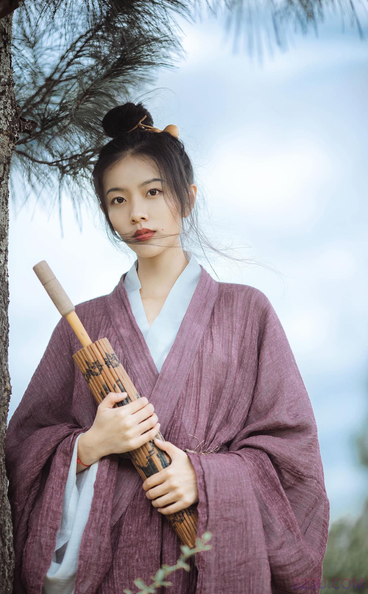 五月卖松风 – 20P – 摄影：从暮暮 – 模特：向潇玥 - 福利组