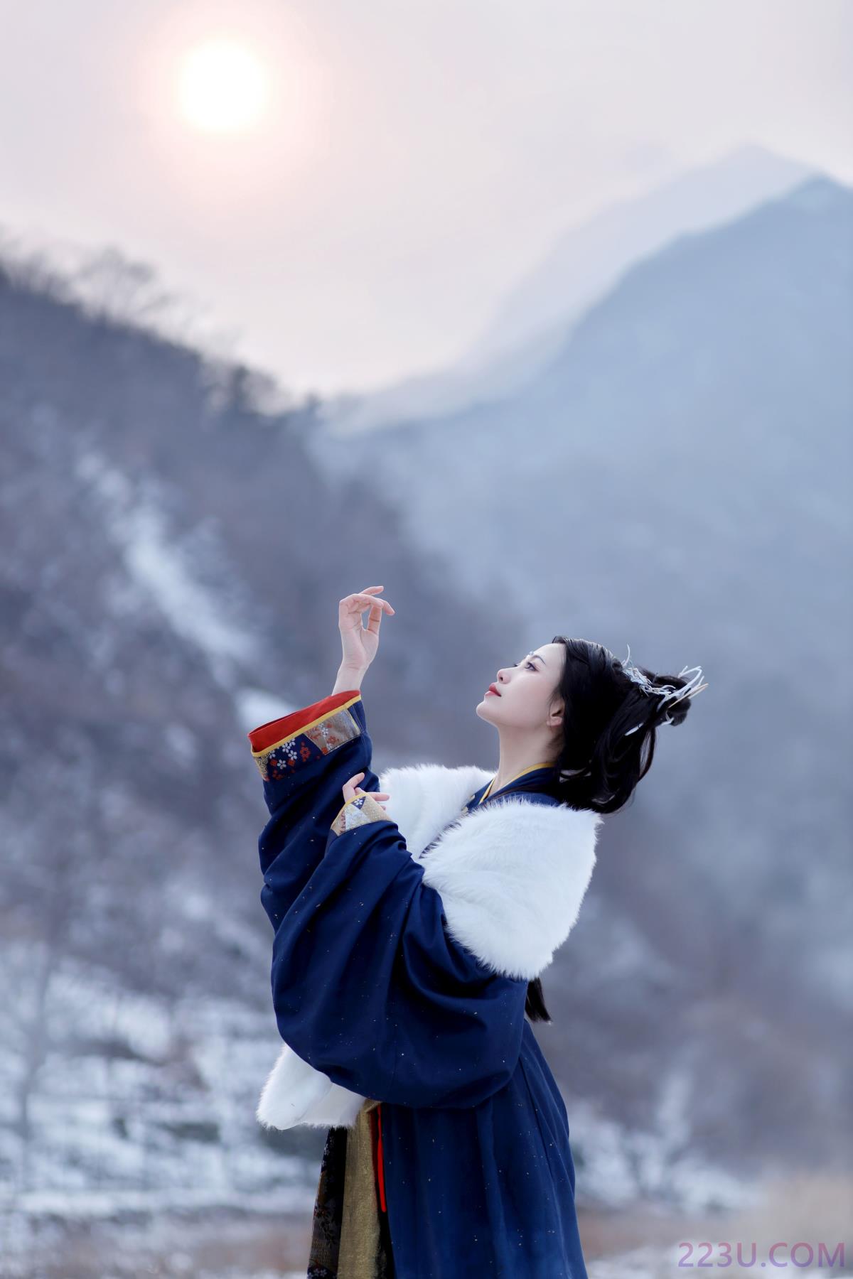 雪山山神 – 20P – 摄影：摄影师桐子 – 模特：青霜鹅 - 福利组