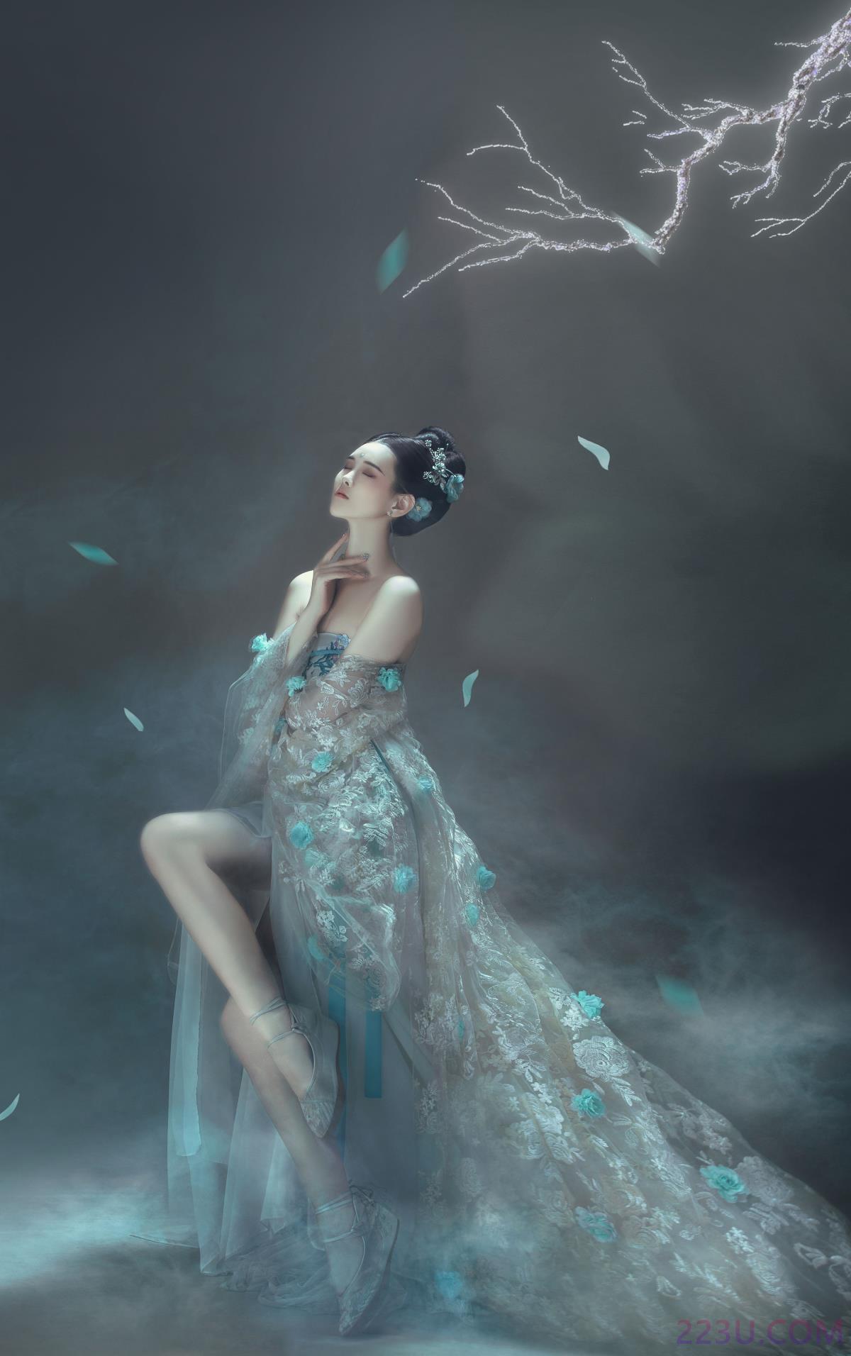 莺啼序 – 21P – 摄影：@鹏叔 – 模特：欣宝 - 福利组