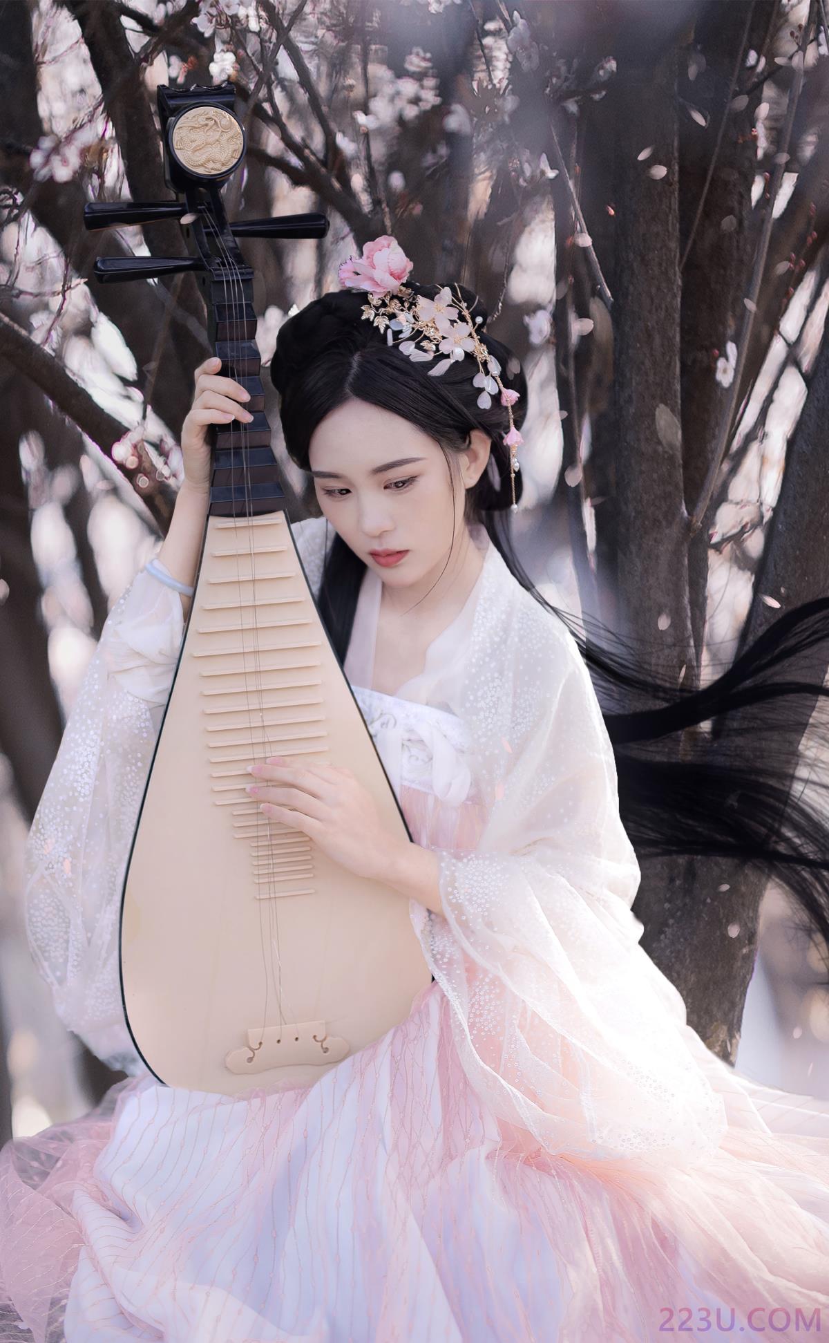 红叶李 – 18P – 摄影：不透明少女 – 模特：缱绻馥郁- - 福利组