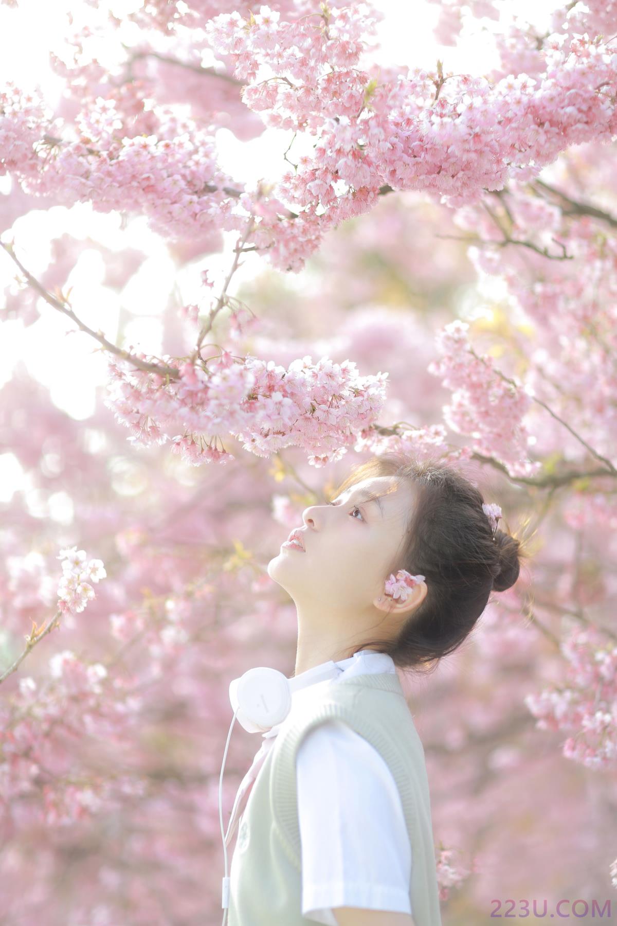 樱花下的春日心动 – 21P – 摄影：三园猫 – 模特：瑞秋的快乐人生 - 福利组