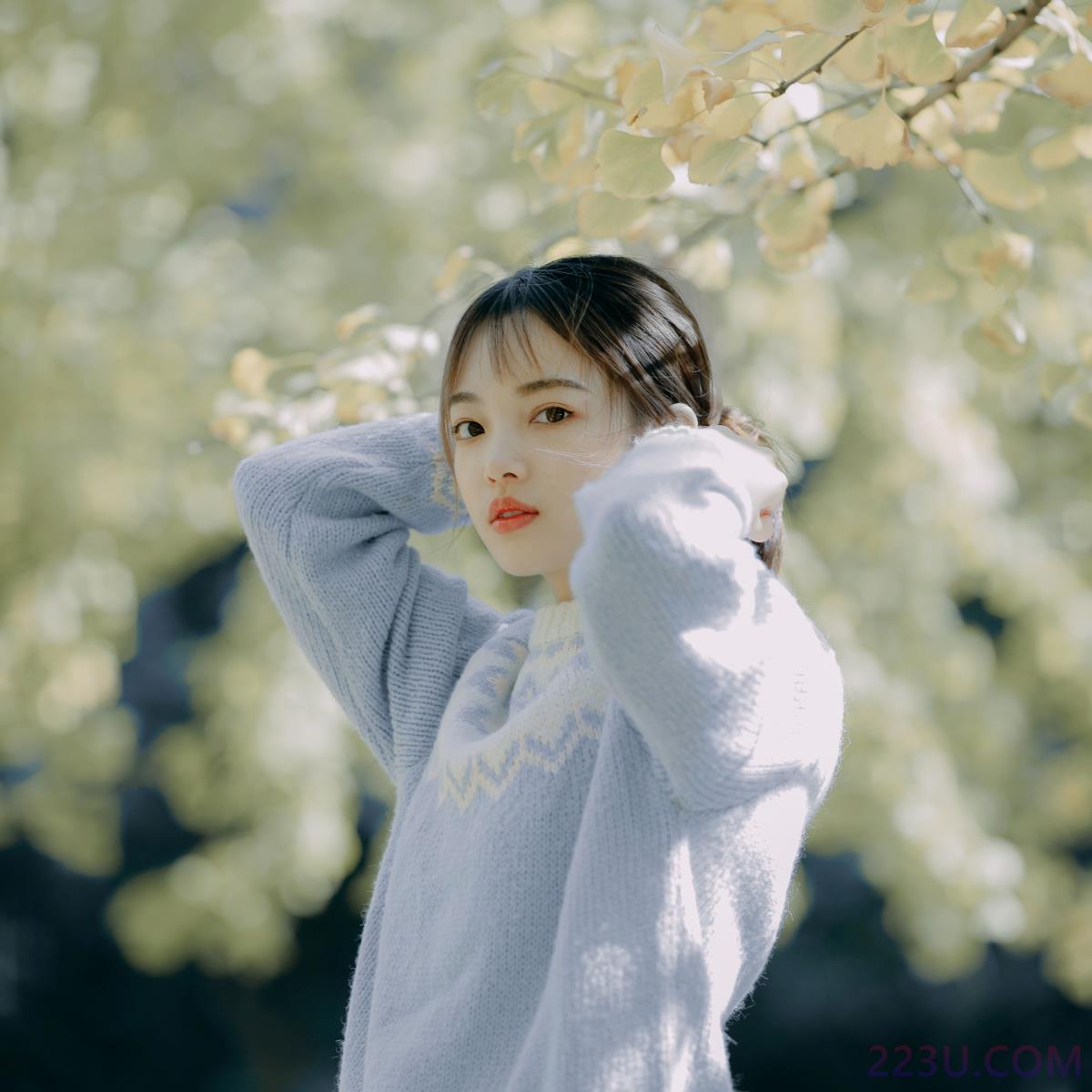 蓝色的银杏 – 22P – 摄影：芥茉 – 模特：一鸭咿呀哟 - 福利组