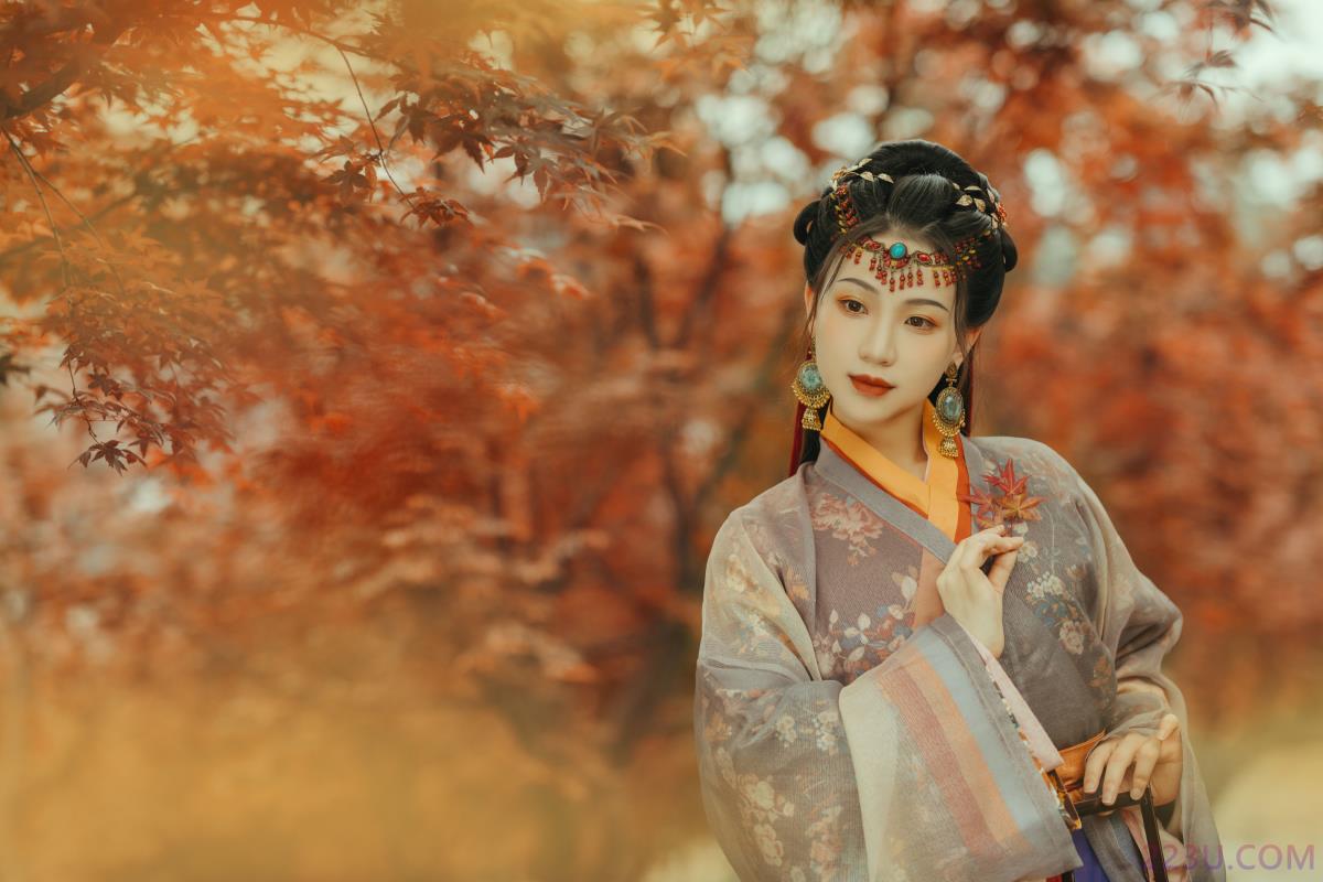 空山秋凉 – 20P – 摄影：辜深深 – 模特：牧牧 - 福利组